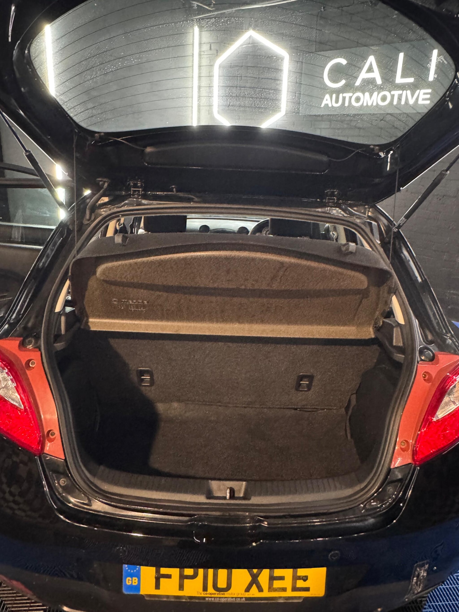 Used Mazda Mazda2 2010 for sale - 76866074: Photo 31