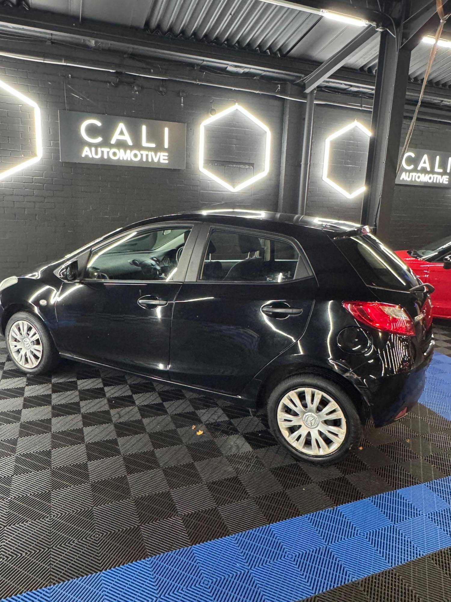 Used Mazda Mazda2 2010 for sale - 76866074: Photo 33