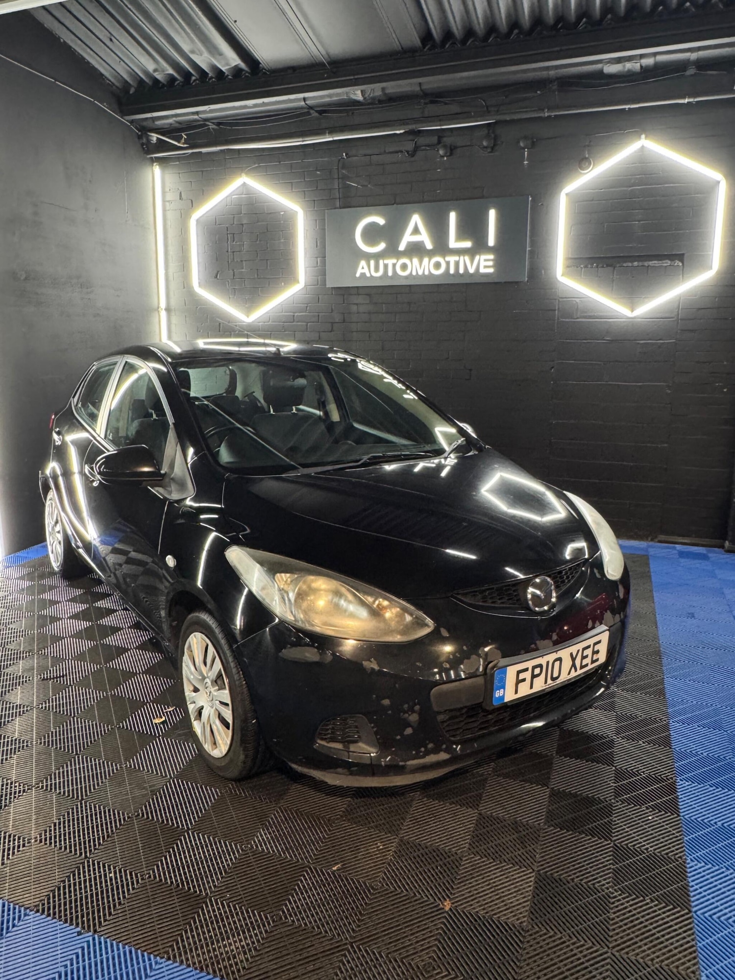 Used Mazda Mazda2 2010 for sale - 76866074: Photo 6