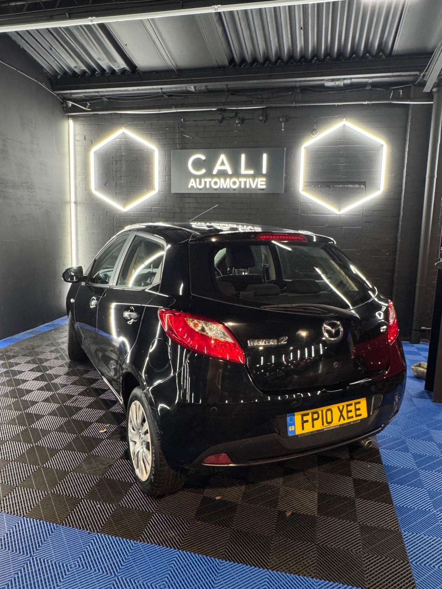 Used Mazda Mazda2 2010 for sale - 76866074: Photo 8