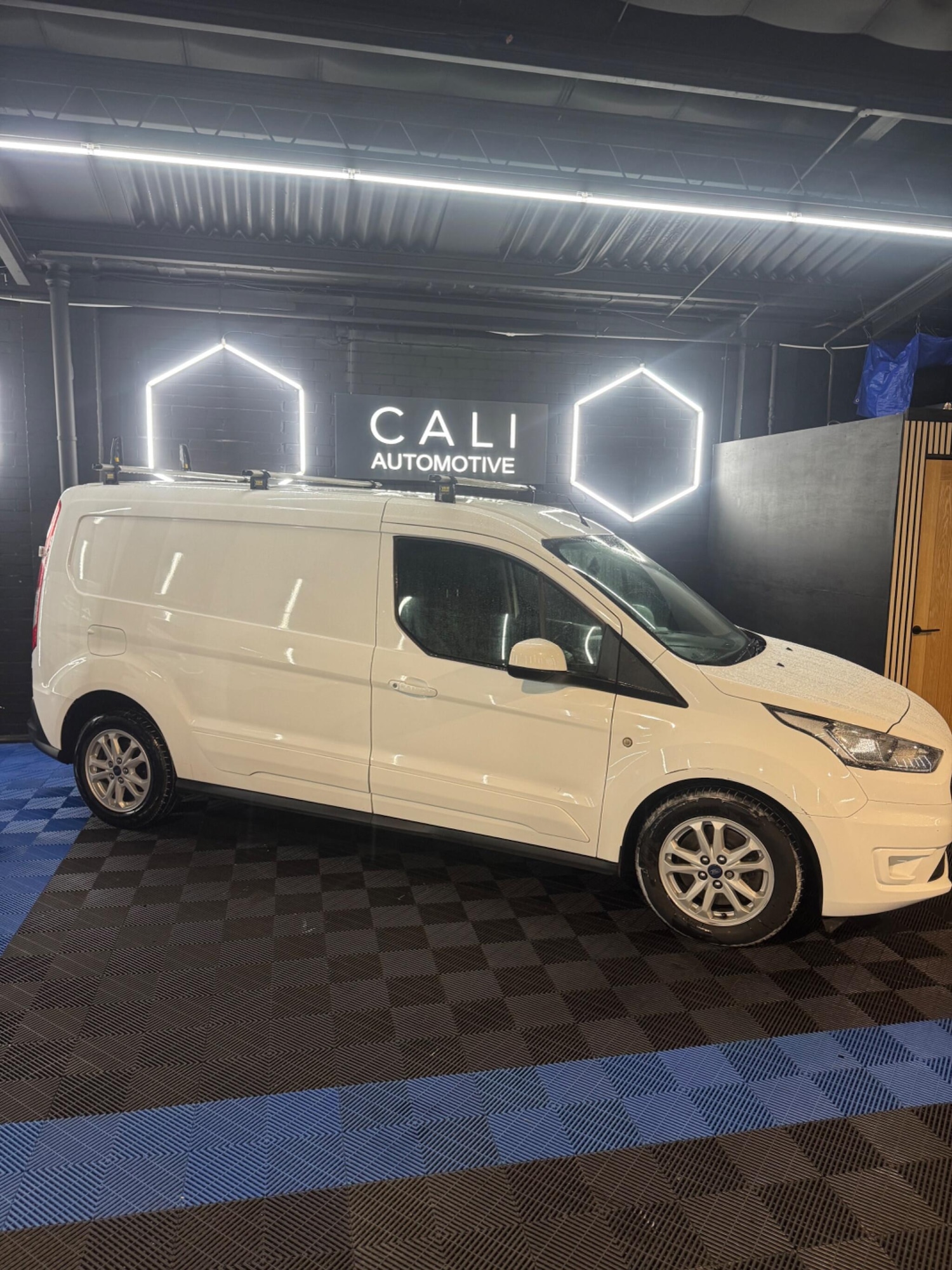 Used Ford Transit Connect 2019 for sale - 77400797: Photo 21