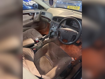 Used Volvo V70 2000 for sale - 77598649: Photo