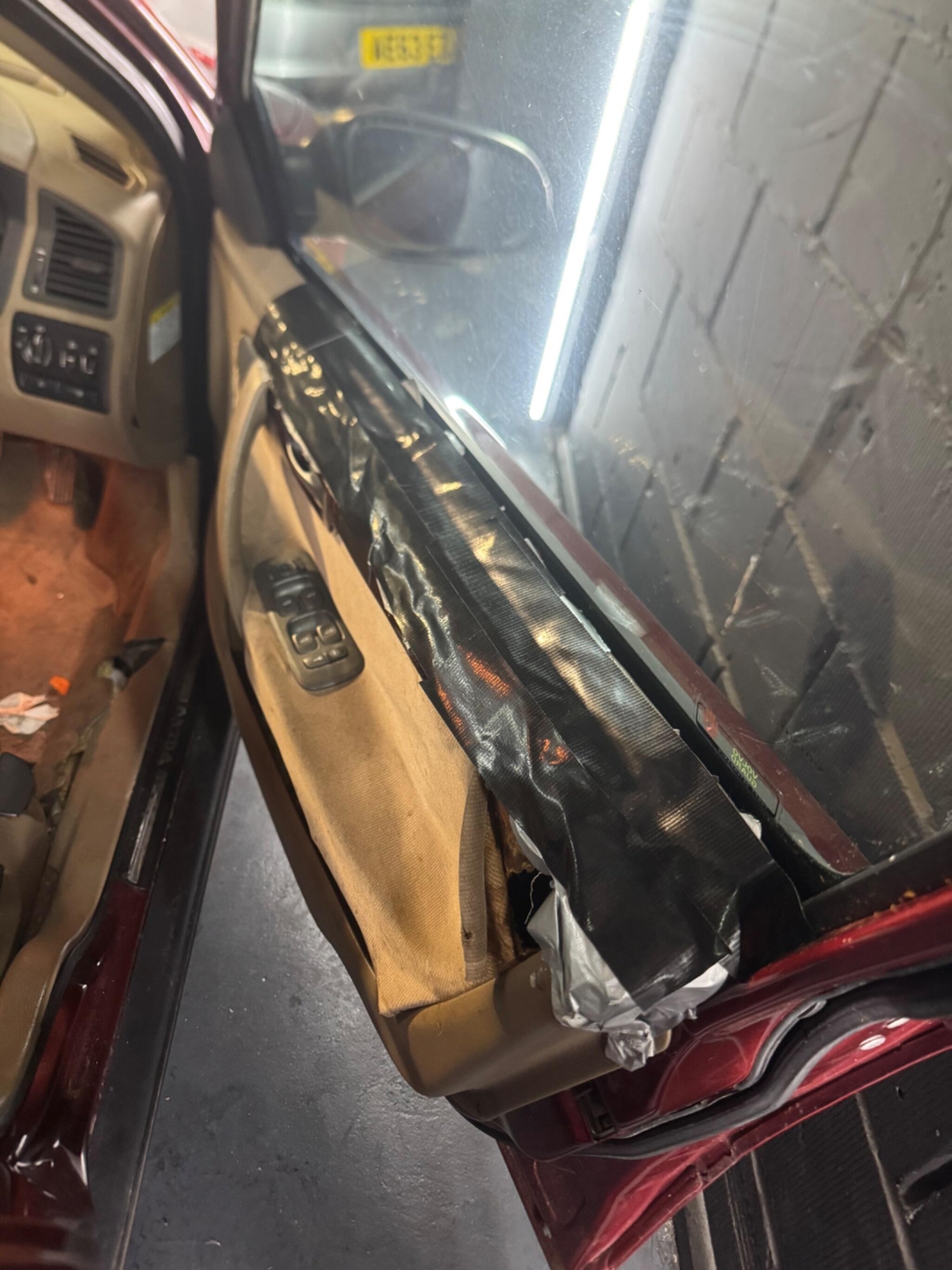 Used Volvo V70 2000 for sale - 77598649: Photo 4