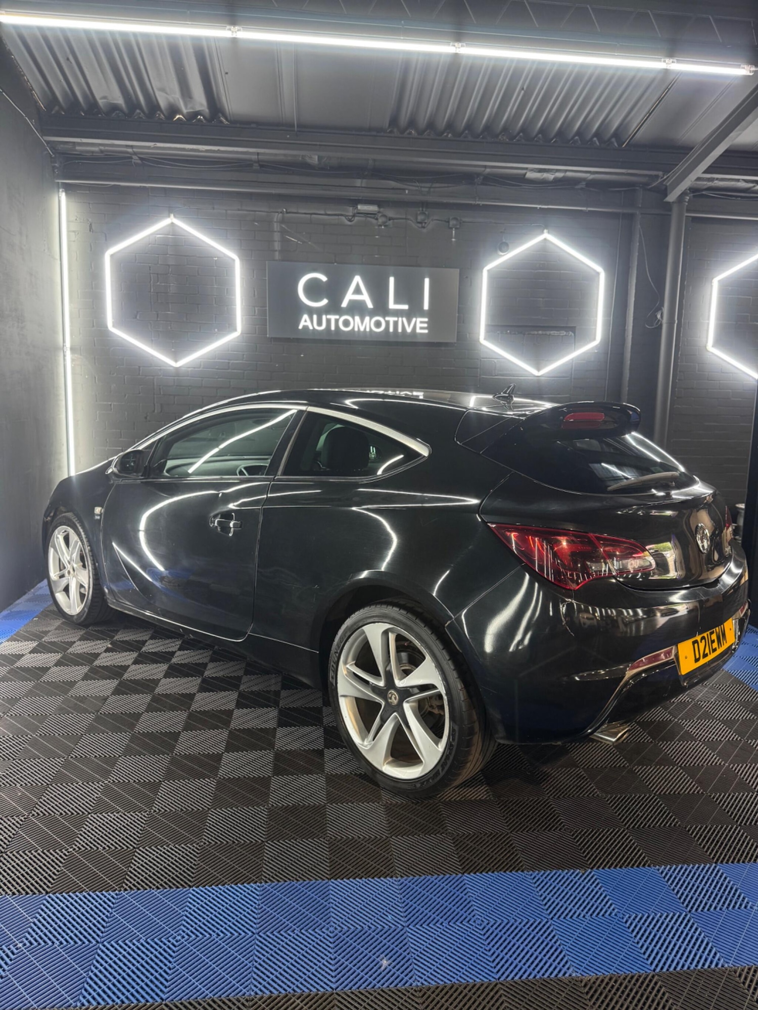 Used Vauxhall Astra GTC 2014 for sale - 76886227: Photo 10