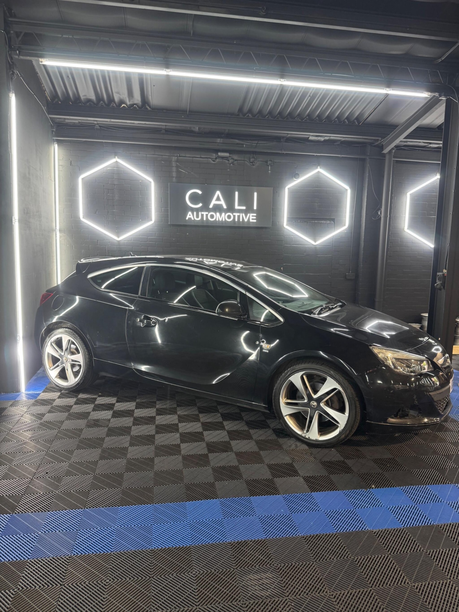 Used Vauxhall Astra GTC 2014 for sale - 76886227: Photo 21