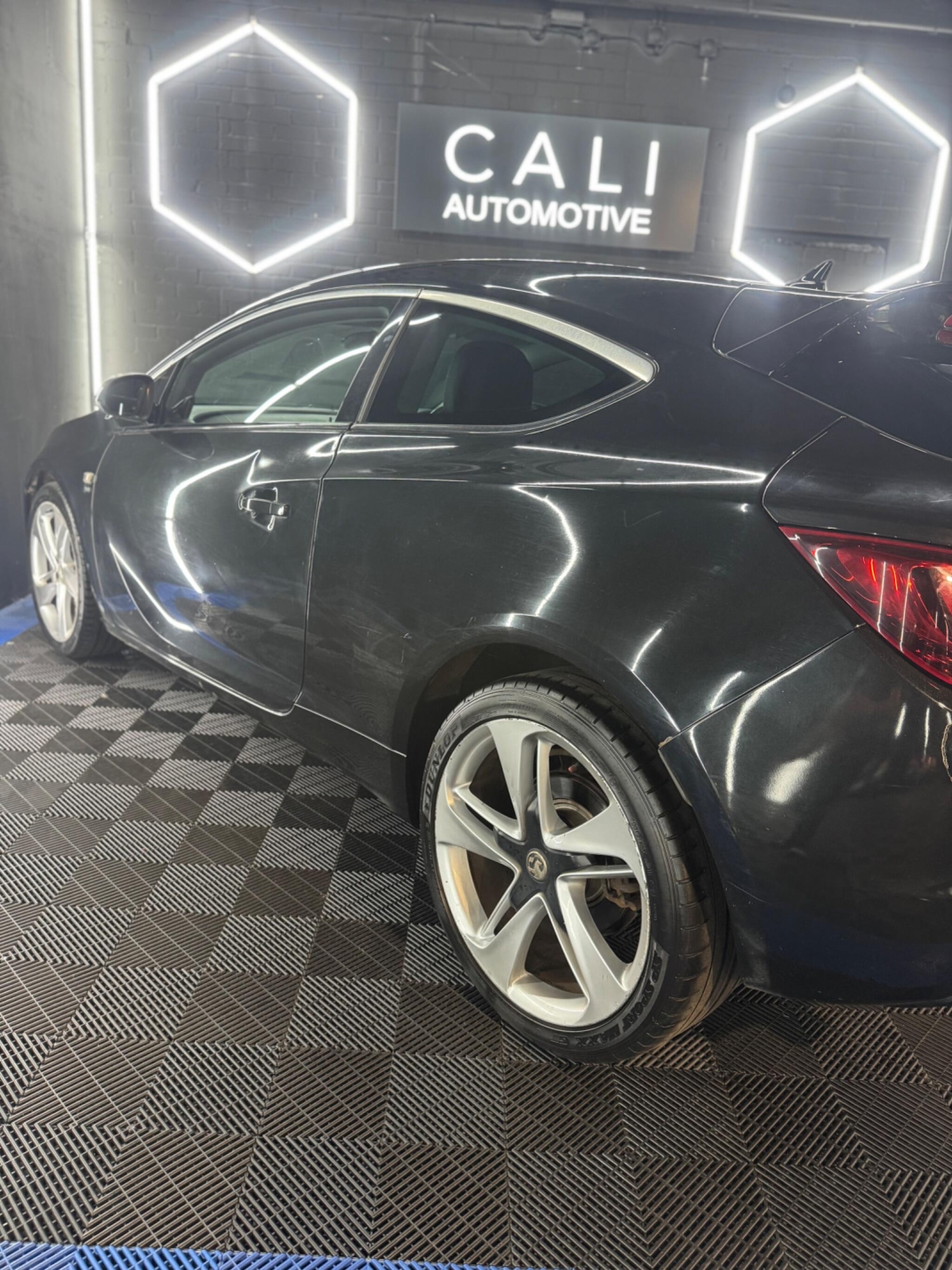 Used Vauxhall Astra GTC 2014 for sale - 76886227: Photo 37