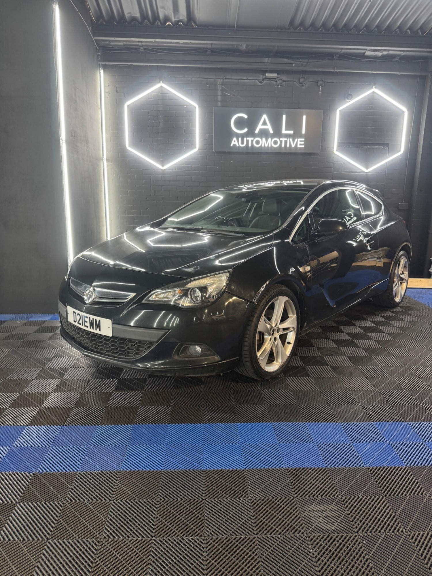 Used Vauxhall Astra GTC 2014 for sale - 76886227: Photo 7