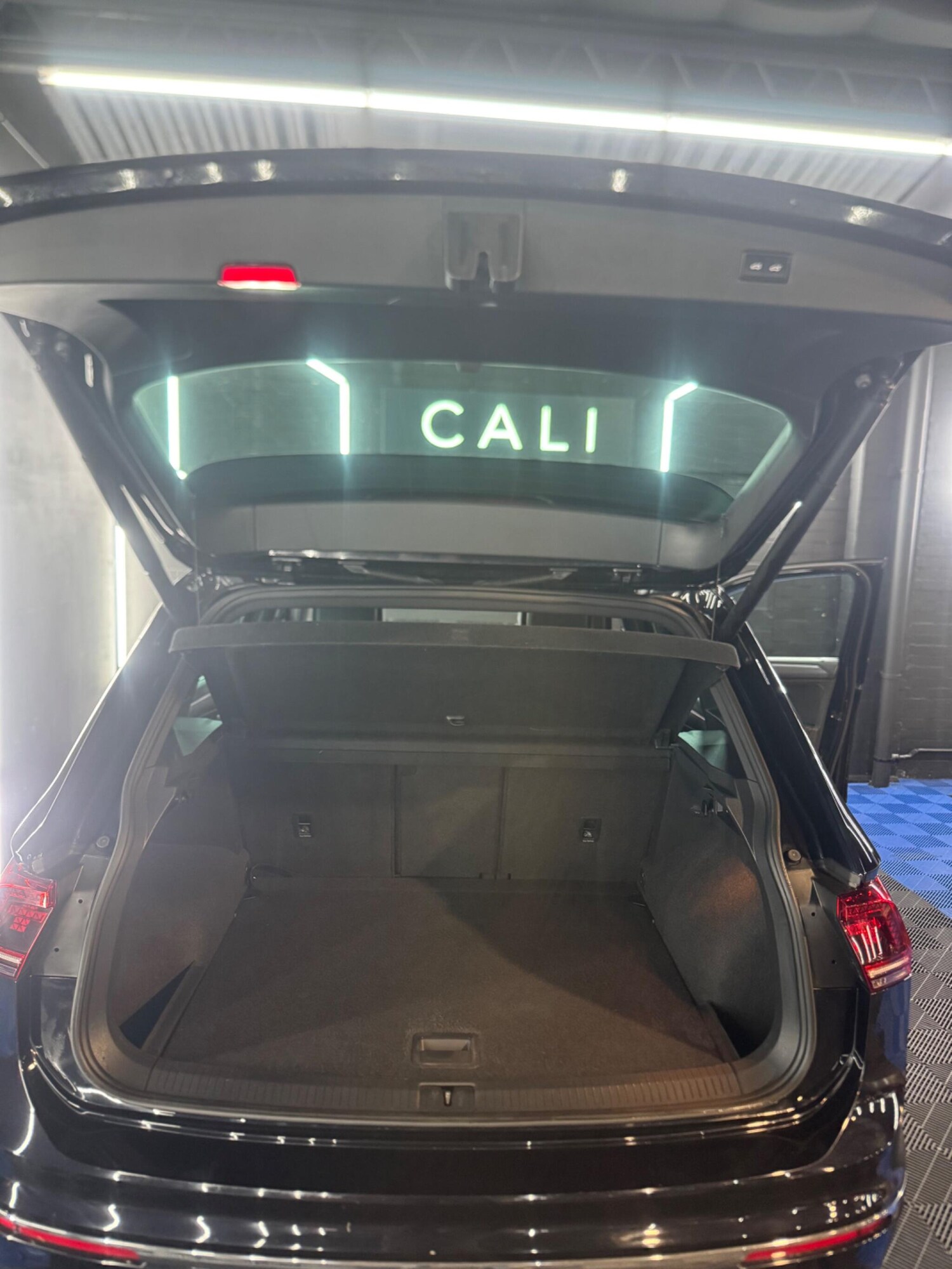 Used Volkswagen Tiguan for sale - 77808264: Photo 45