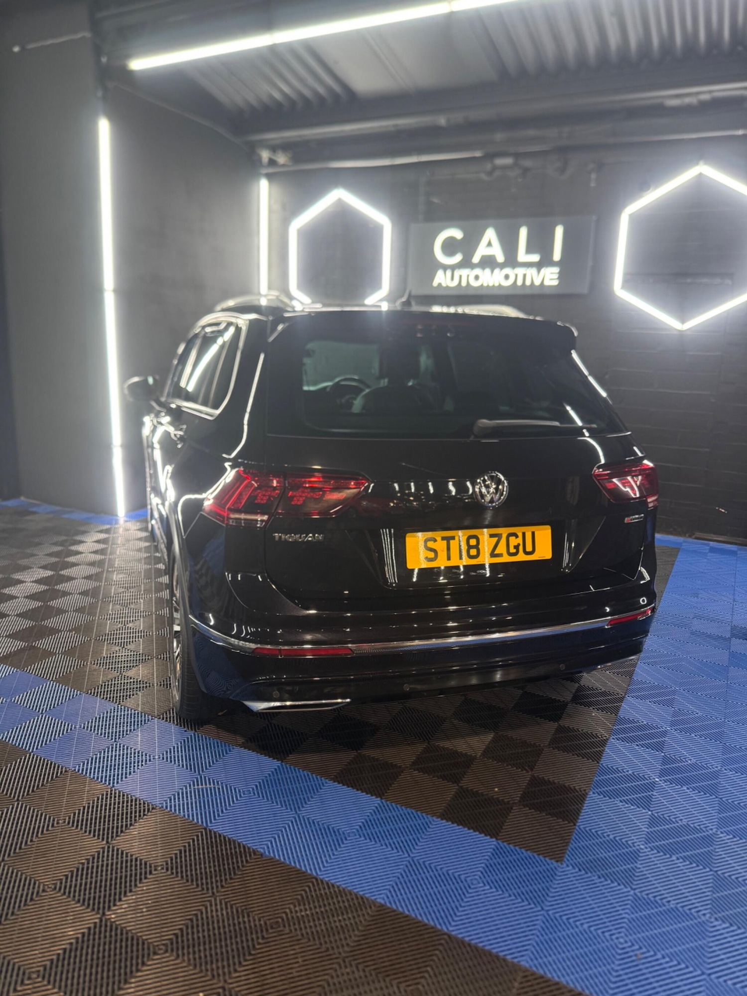 Used Volkswagen Tiguan for sale - 77808264: Photo 5