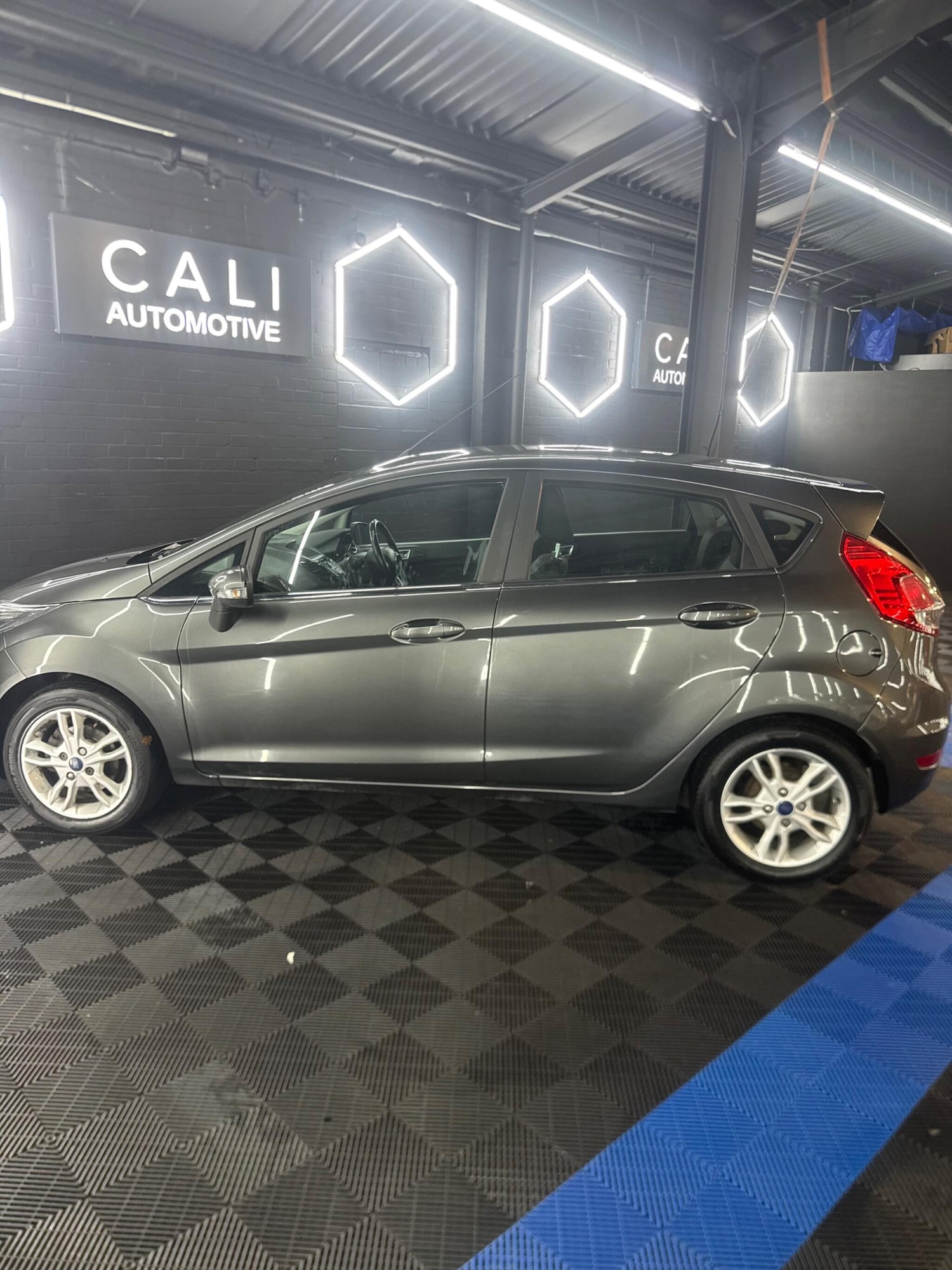 Used Ford Fiesta 2016 for sale - 77131880: Photo 10