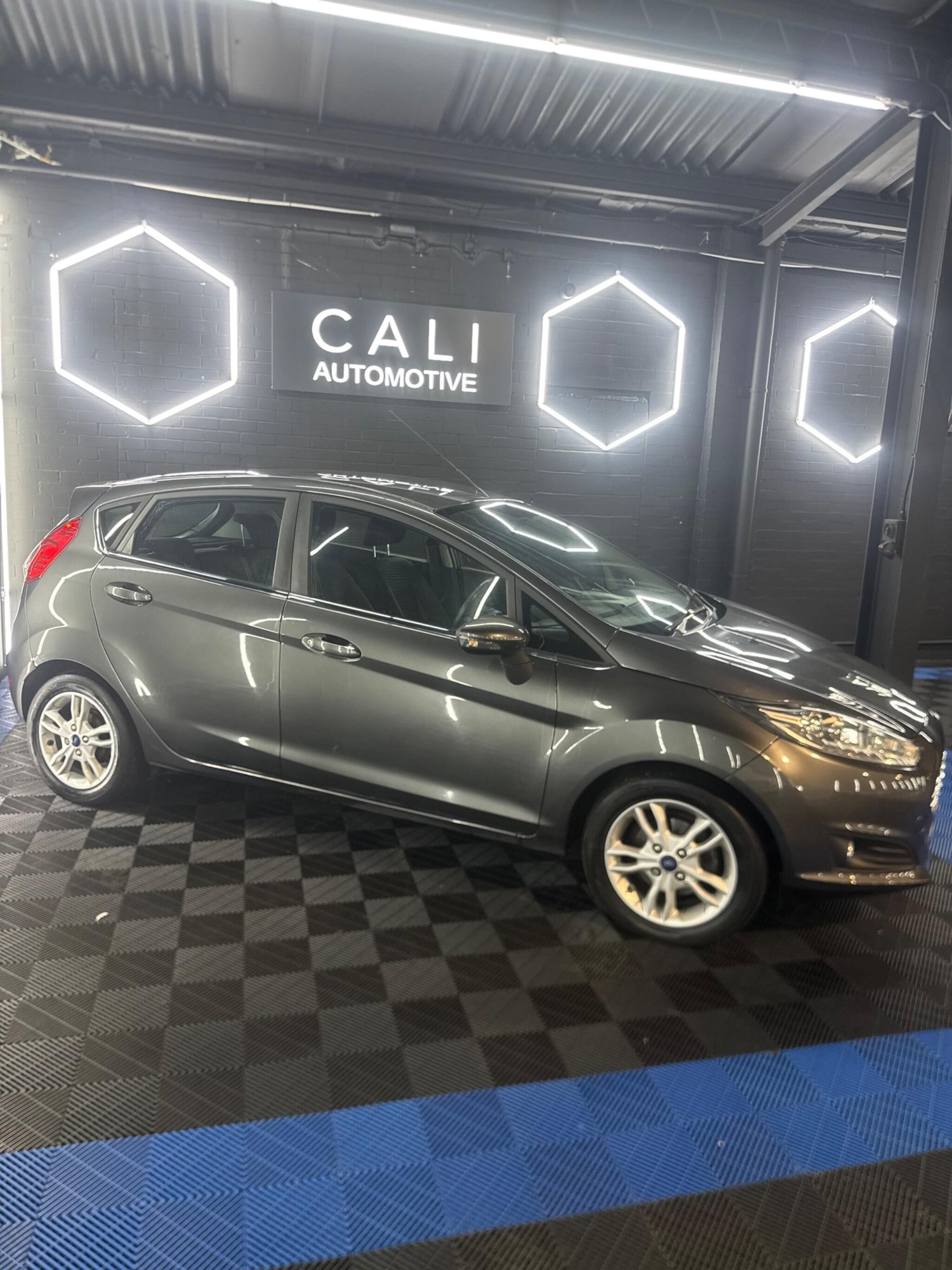 Used Ford Fiesta 2016 for sale - 77131880: Photo 31