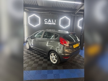 Used Ford Fiesta 2016 for sale - 77131880: Photo