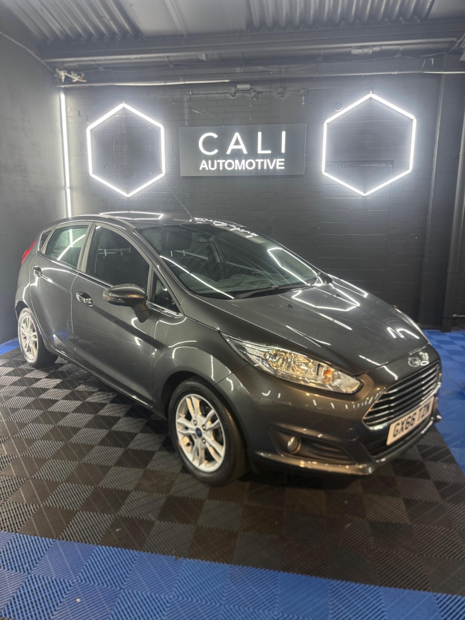 Used Ford Fiesta 2016 for sale - 77131880: Photo 4
