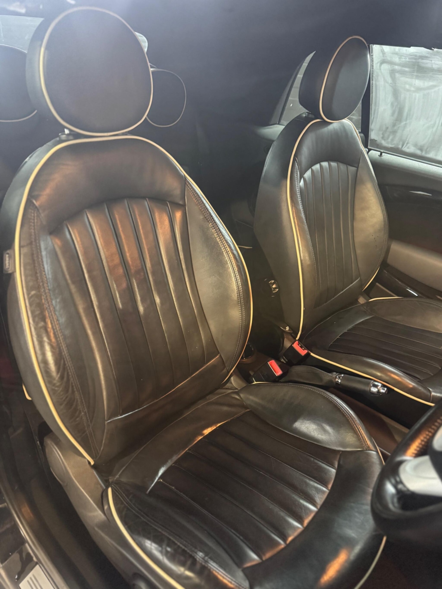 Used MINI Convertible 2010 for sale - 77549993: Photo 20