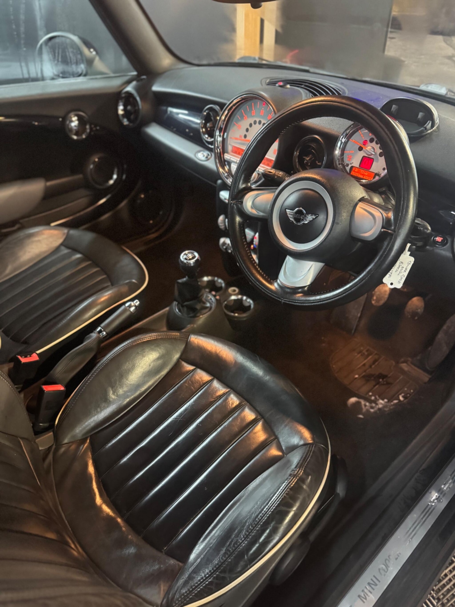 Used MINI Convertible 2010 for sale - 77549993: Photo 39