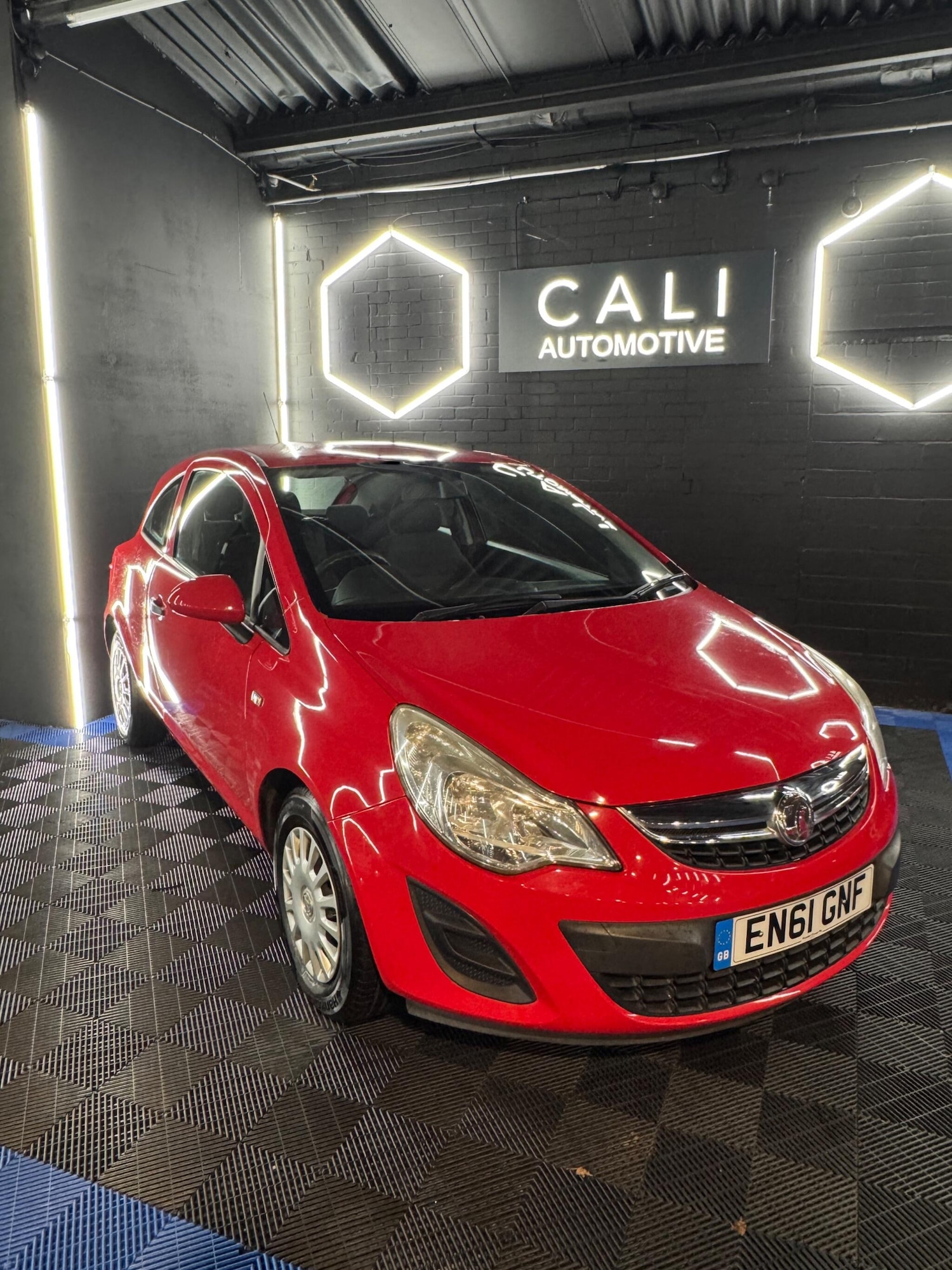 Used Vauxhall Corsa 2012 for sale - 76866469: Photo 8