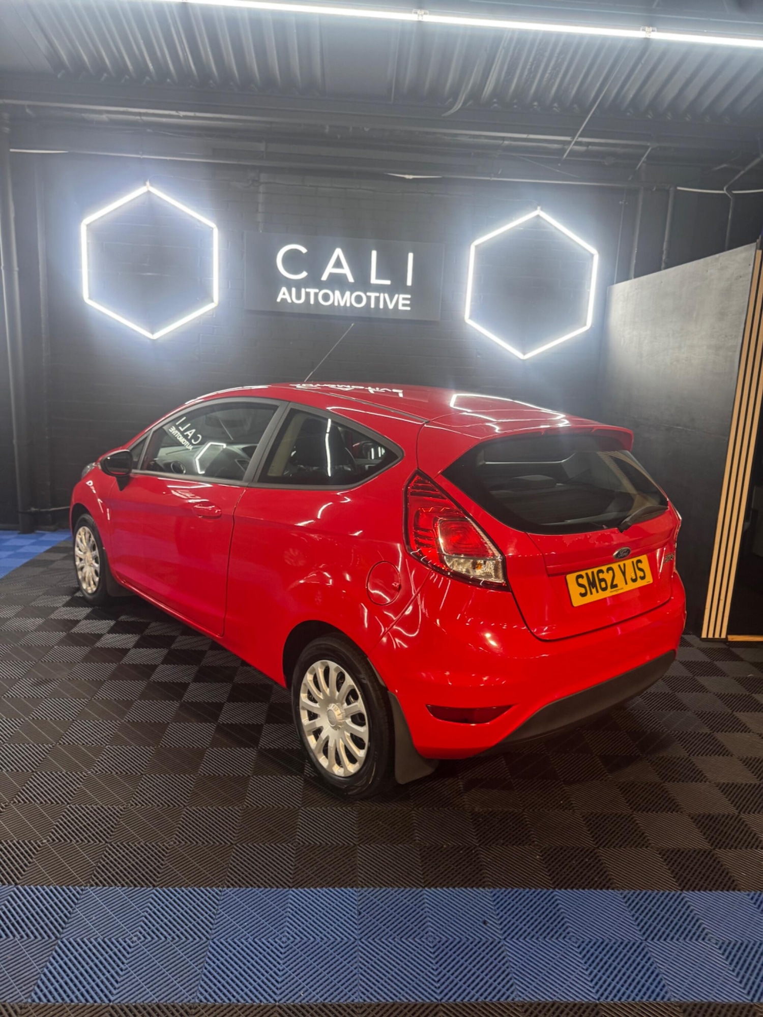 Used Ford Fiesta 2013 for sale - 77278695: Photo 3