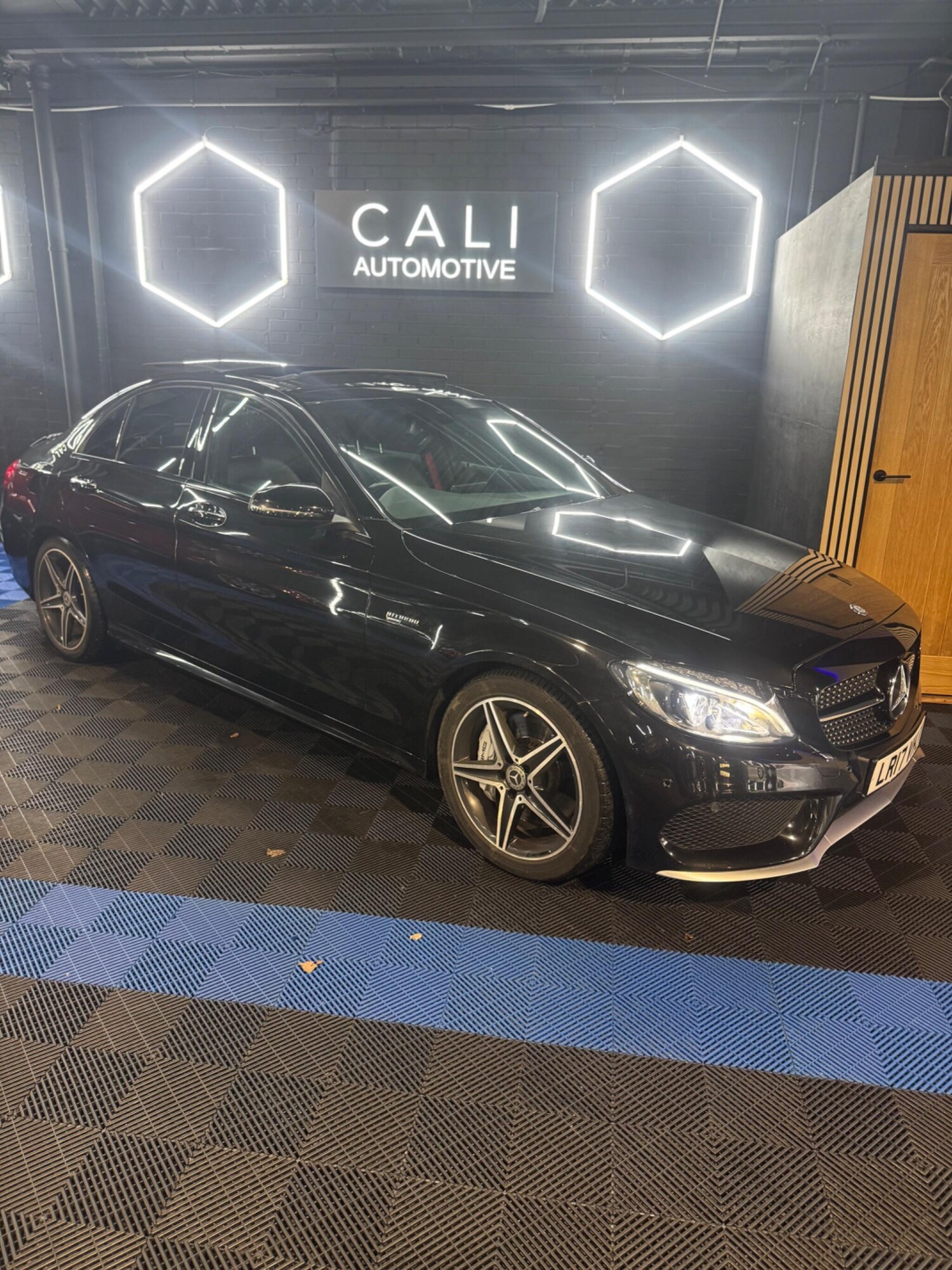 Used Mercedes-Benz C Class 2017 for sale - 77696262: Photo 37