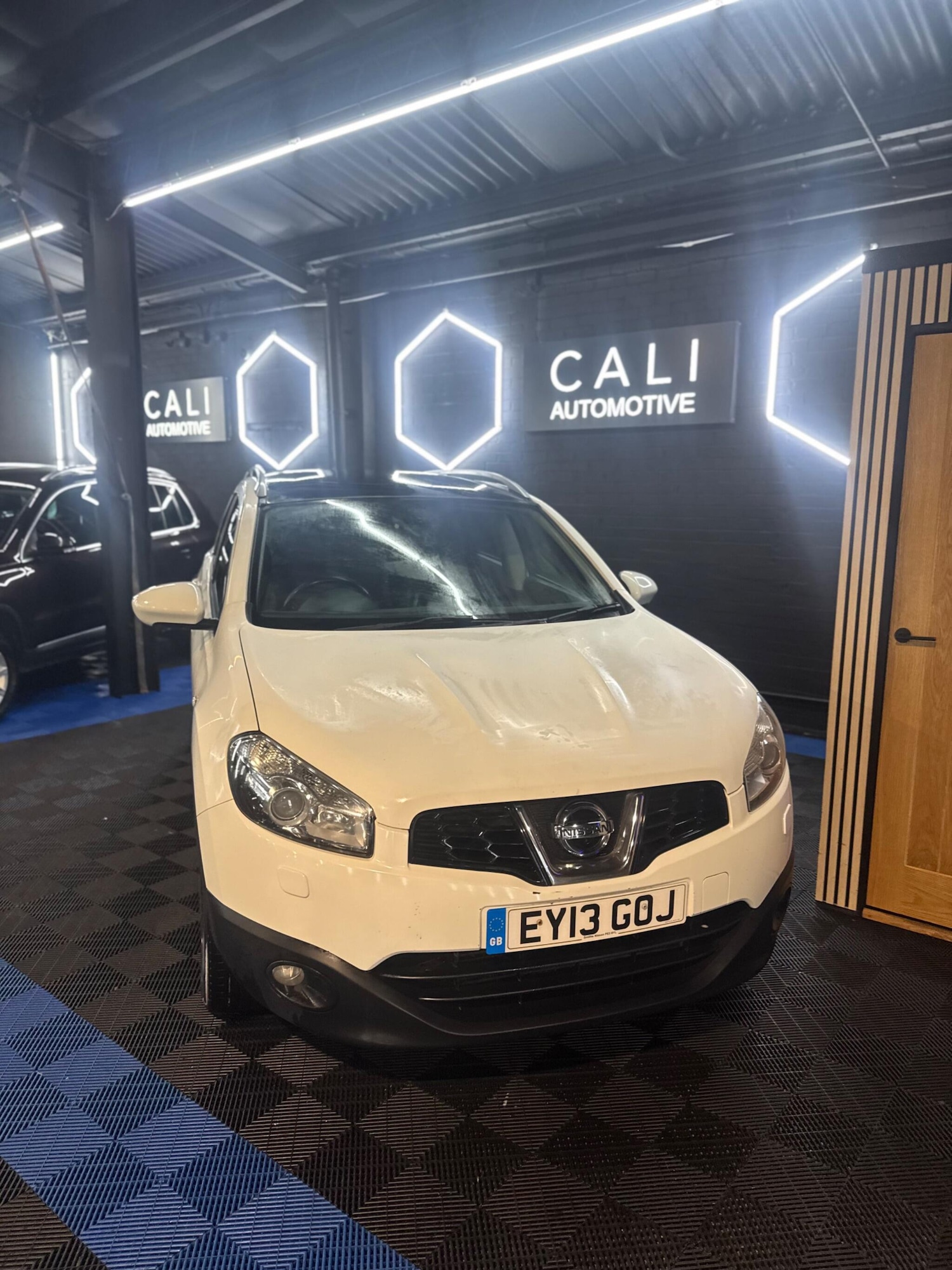 Used Nissan Qashqai+2 2013 for sale - 77538394: Photo 2