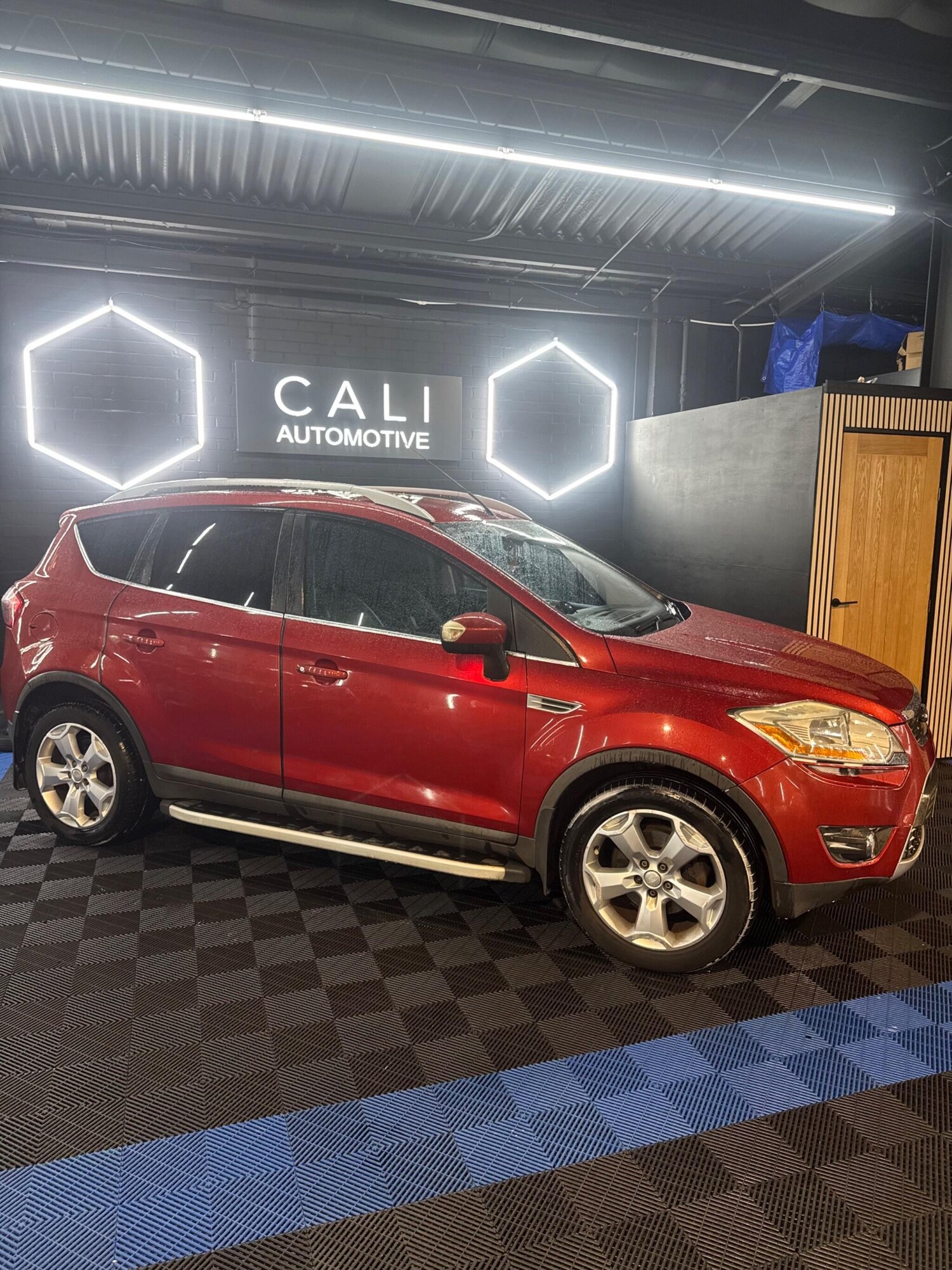 Used Ford Kuga 2009 for sale - 77320877: Photo 18