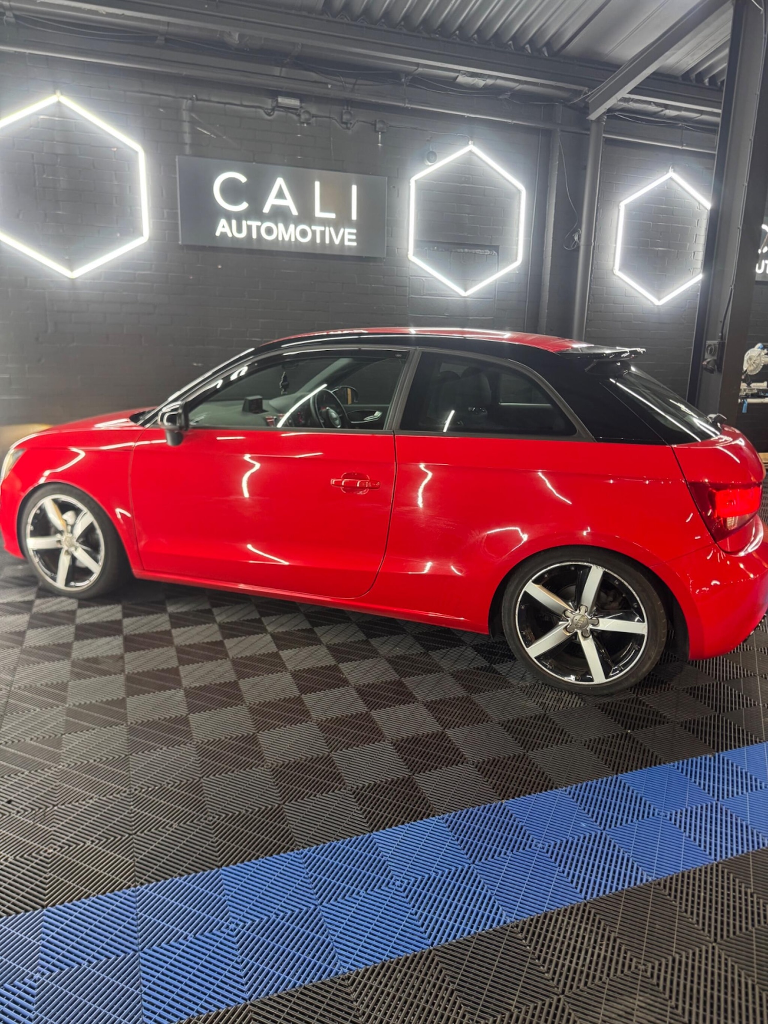 Used Audi A1 2013 for sale - 76865171: Photo 16