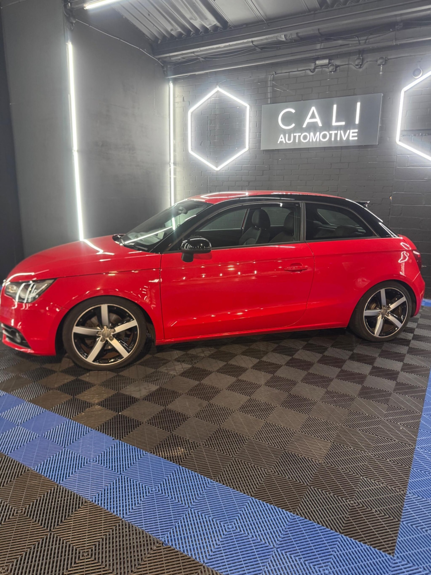 Used Audi A1 2013 for sale - 76865171: Photo 18