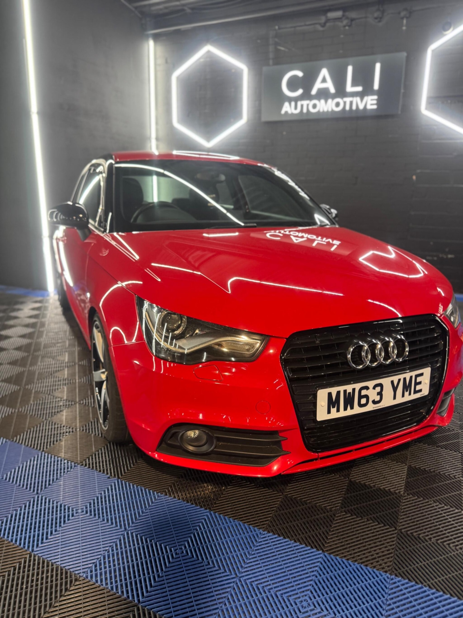 Used Audi A1 2013 for sale - 76865171: Photo 3