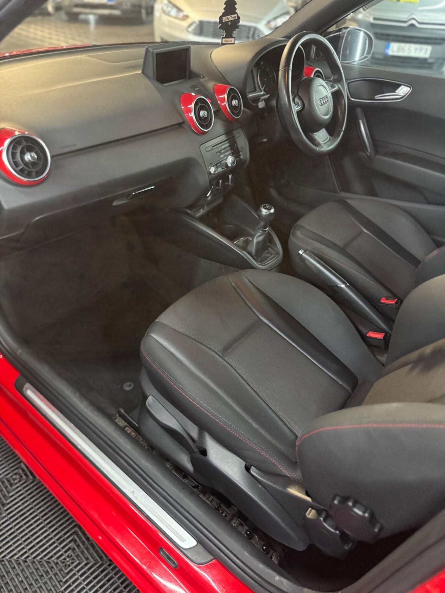 Used Audi A1 2013 for sale - 76865171: Photo 47