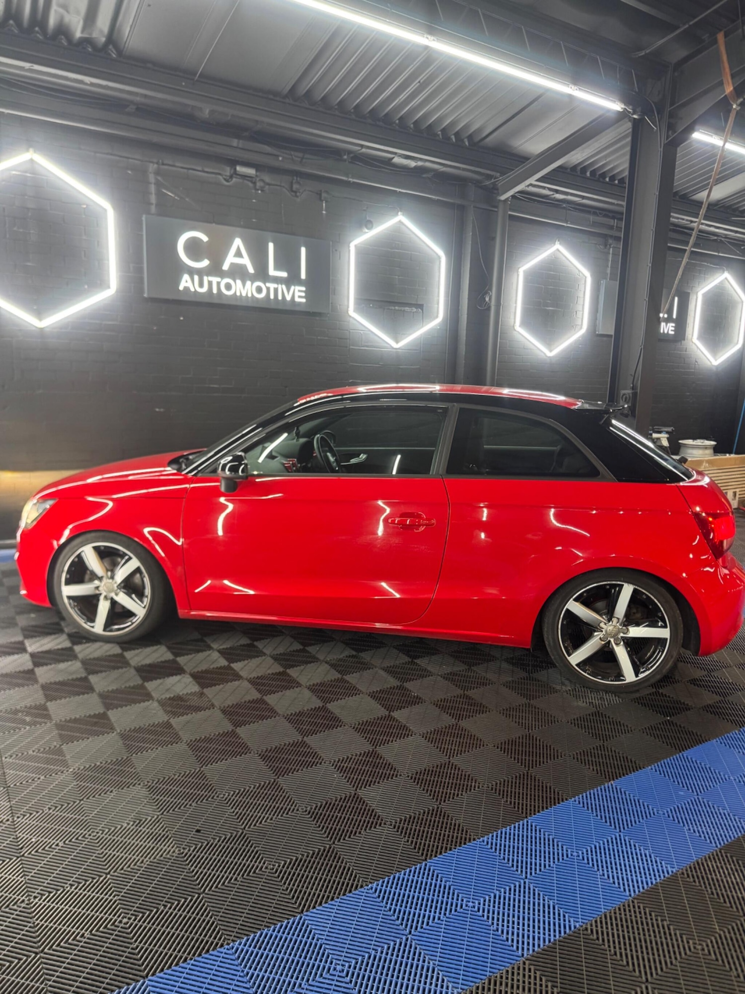 Used Audi A1 2013 for sale - 76865171: Photo 50