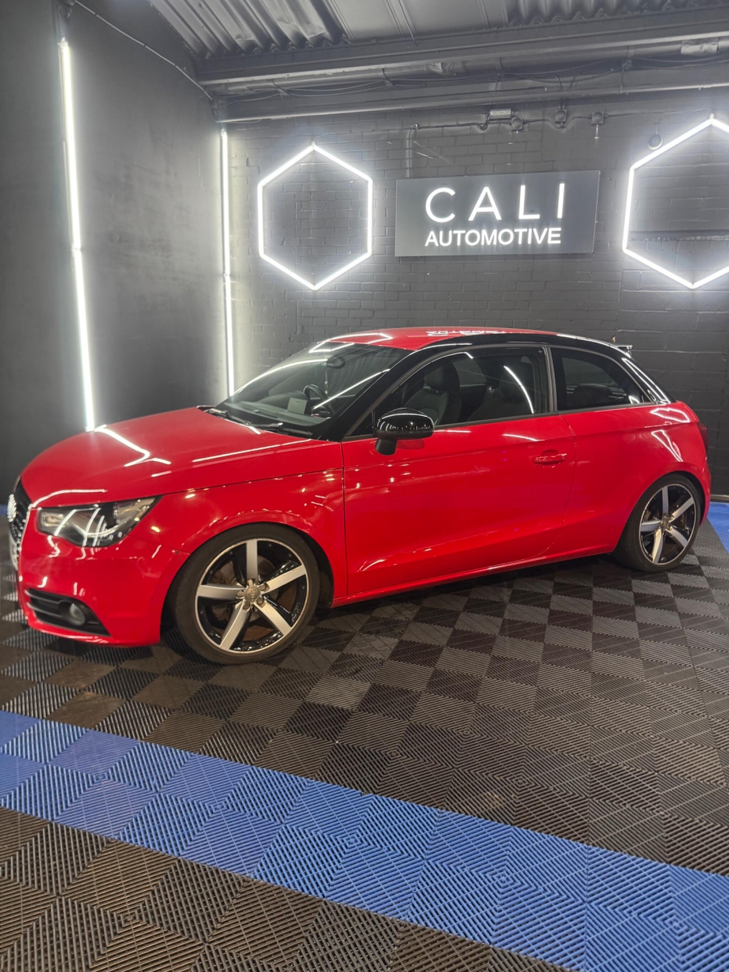 Used Audi A1 2013 for sale - 76865171: Photo 53