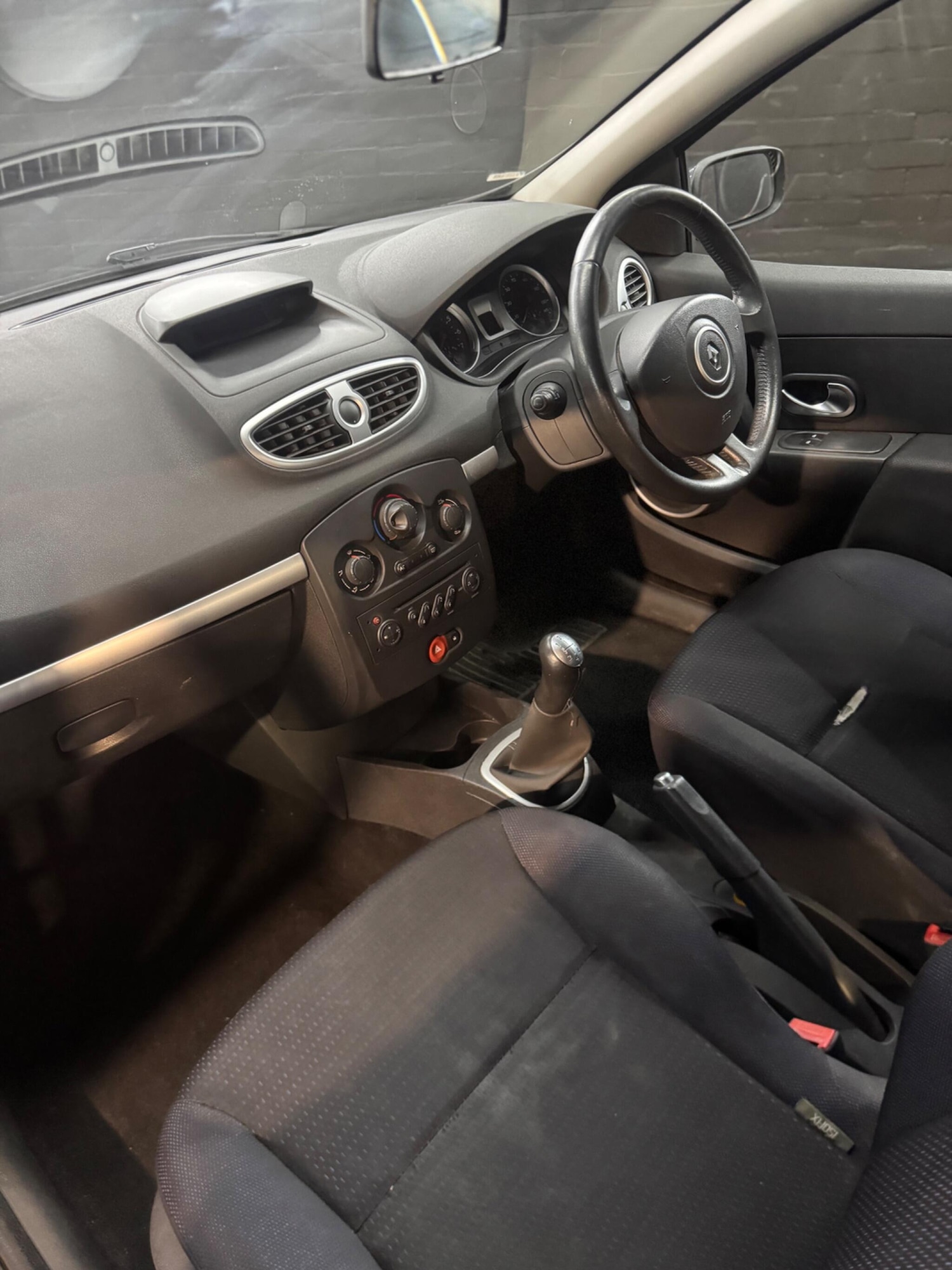 Used Renault Clio 2006 for sale - 78101041: Photo 15