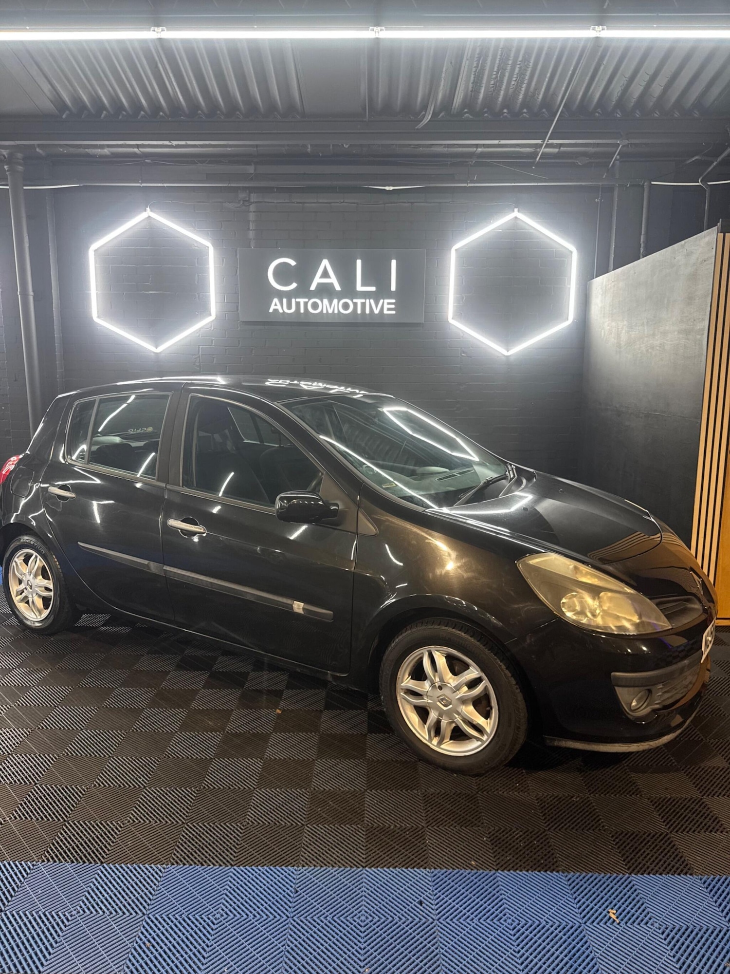 Used Renault Clio 2006 for sale - 78101041: Photo 26