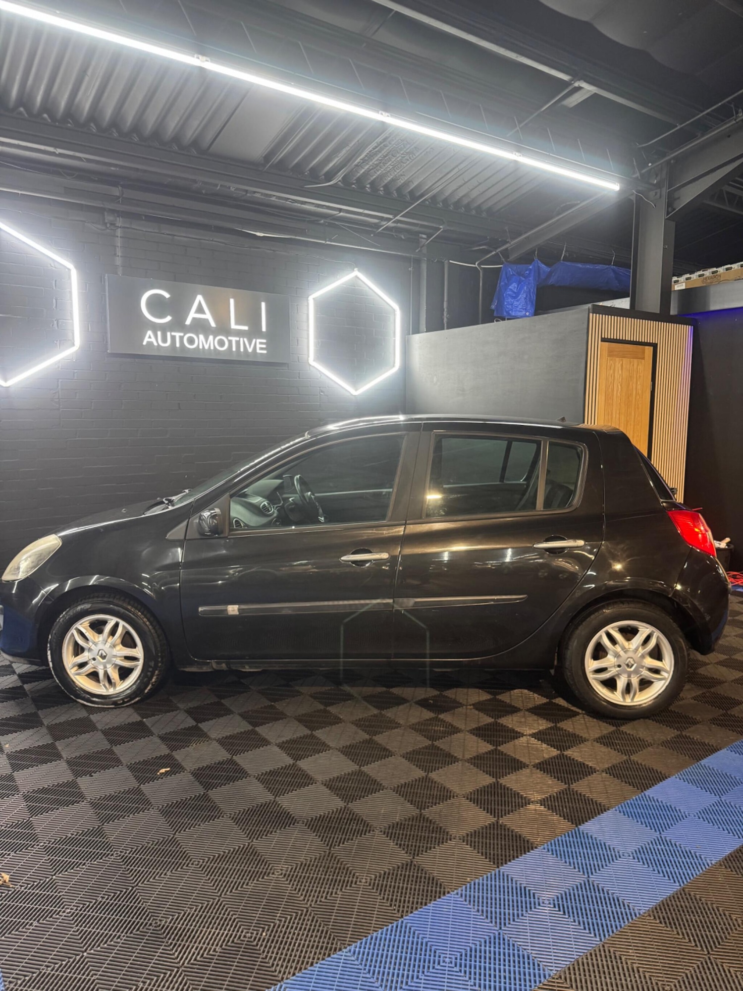 Used Renault Clio 2006 for sale - 78101041: Photo 29