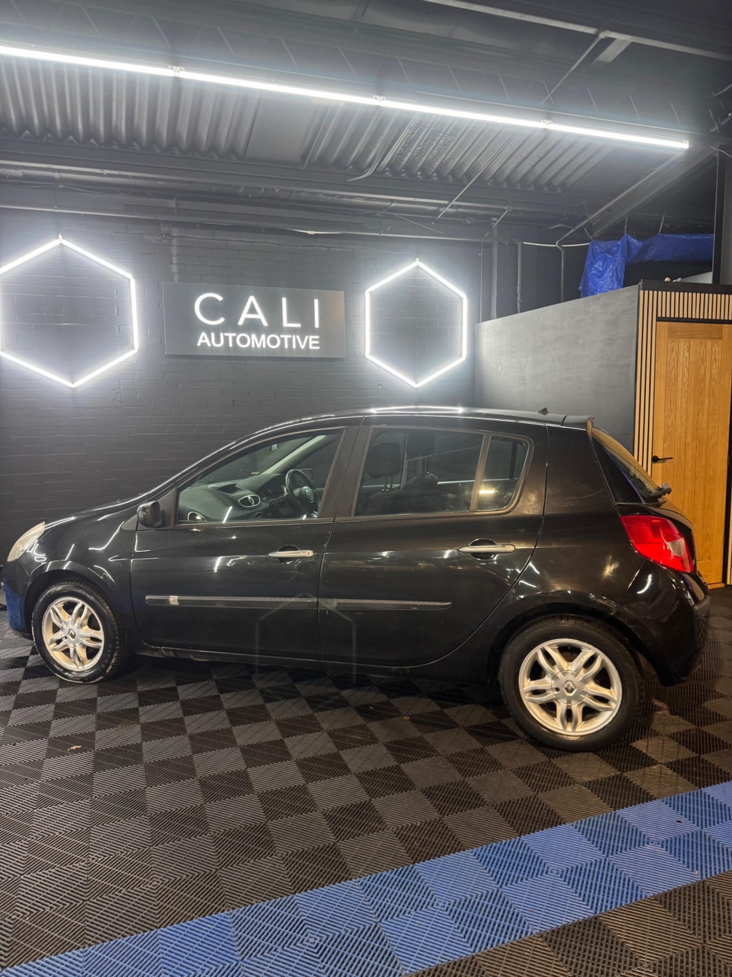 Used Renault Clio 2006 for sale - 78101041: Photo 30