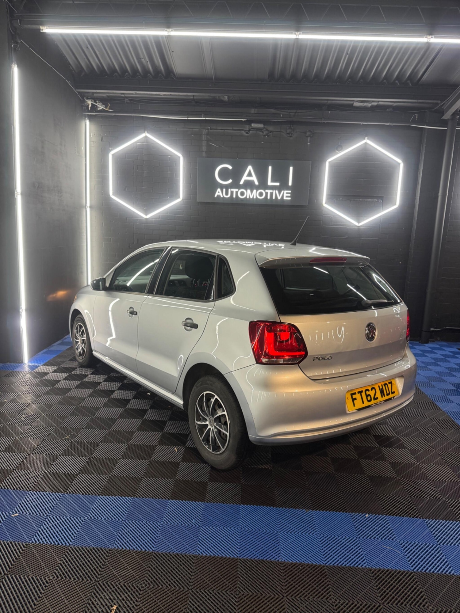 Used Volkswagen Polo 2013 for sale - 76866093: Photo 10