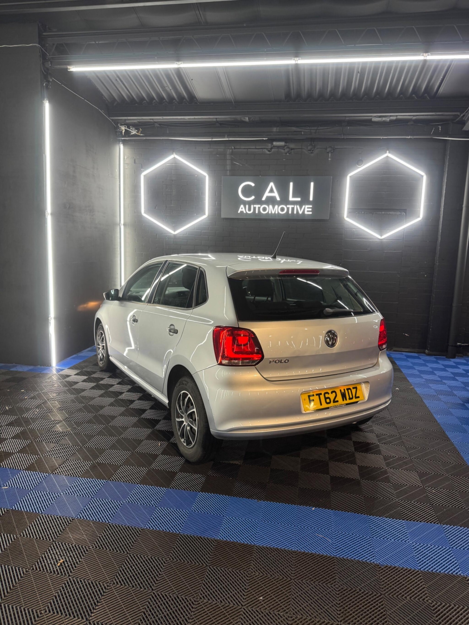 Used Volkswagen Polo 2013 for sale - 76866093: Photo 11