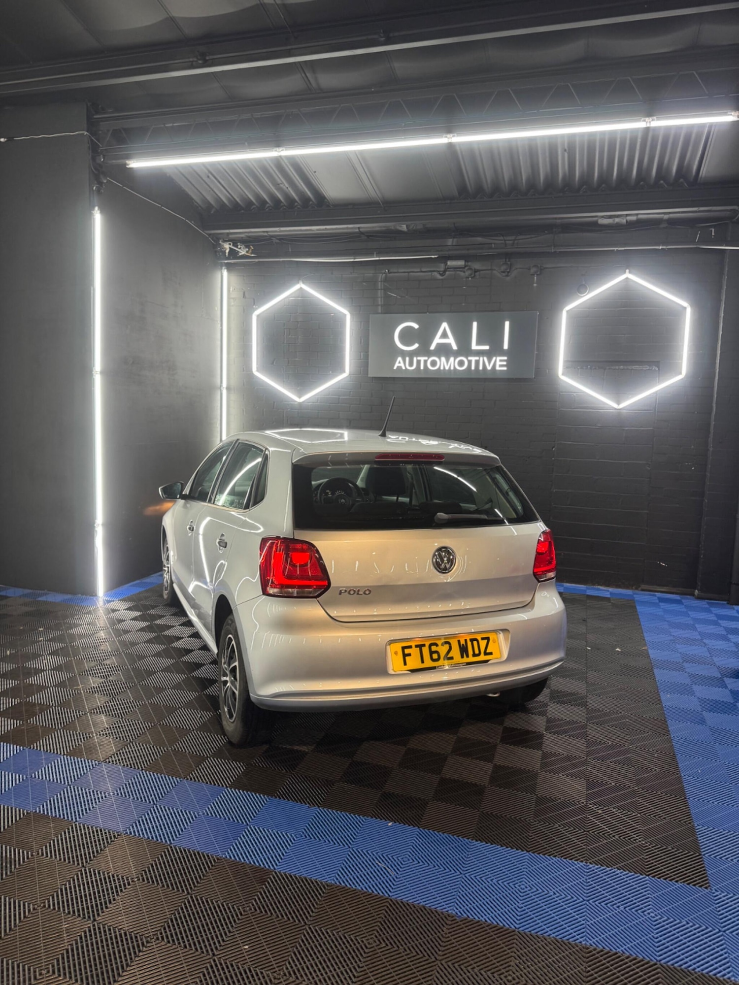 Used Volkswagen Polo 2013 for sale - 76866093: Photo 12