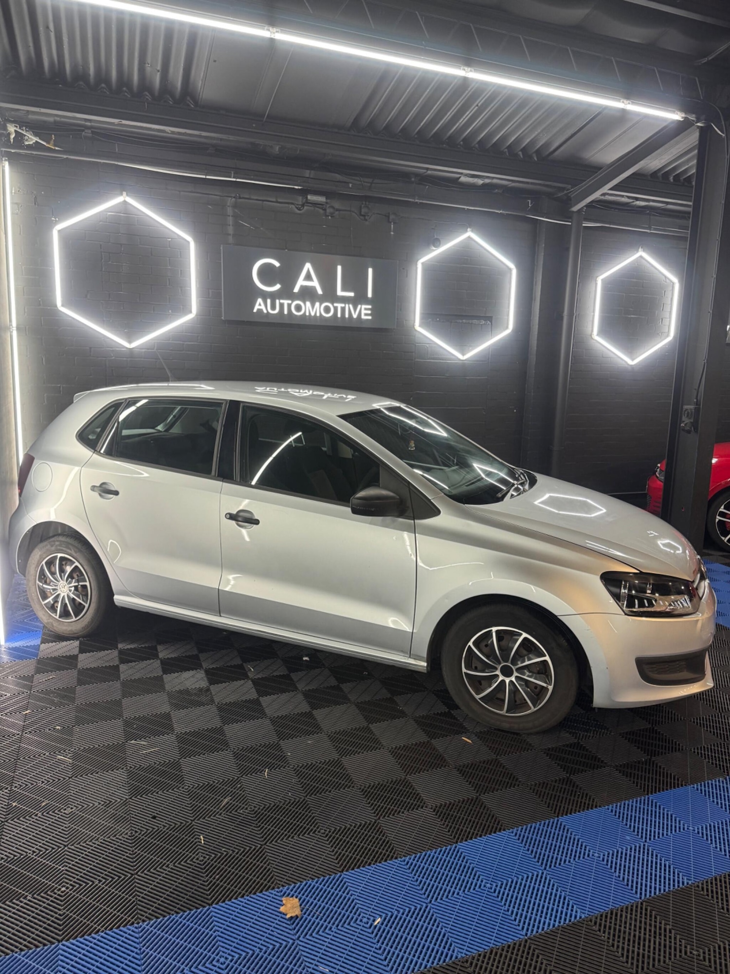 Used Volkswagen Polo 2013 for sale - 76866093: Photo 2