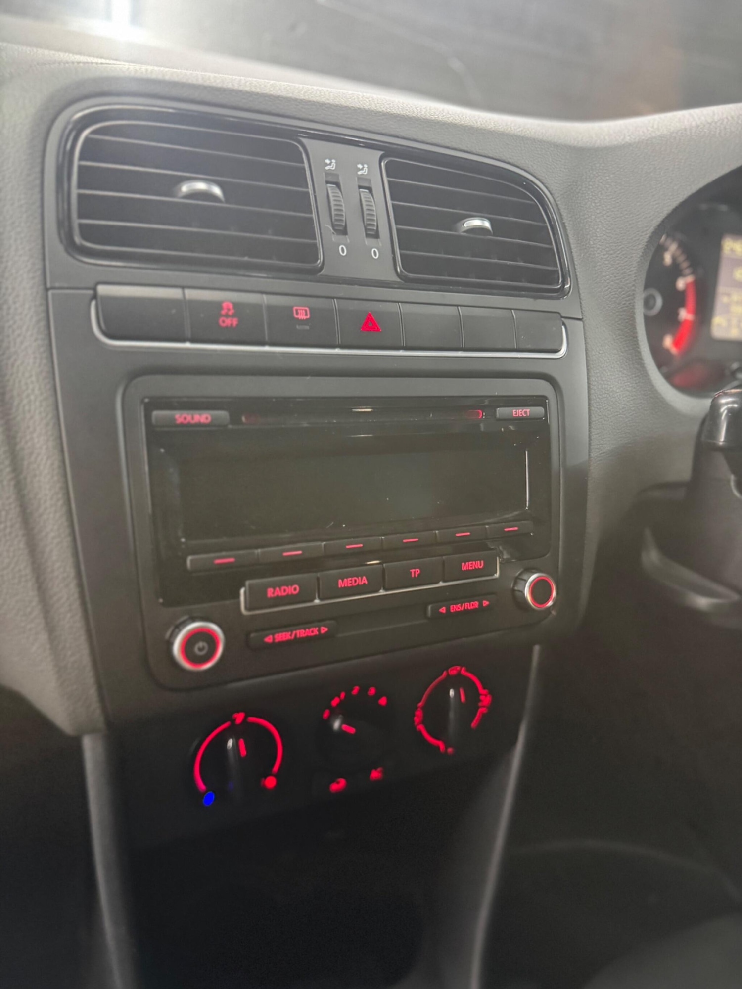 Used Volkswagen Polo 2013 for sale - 76866093: Photo 26