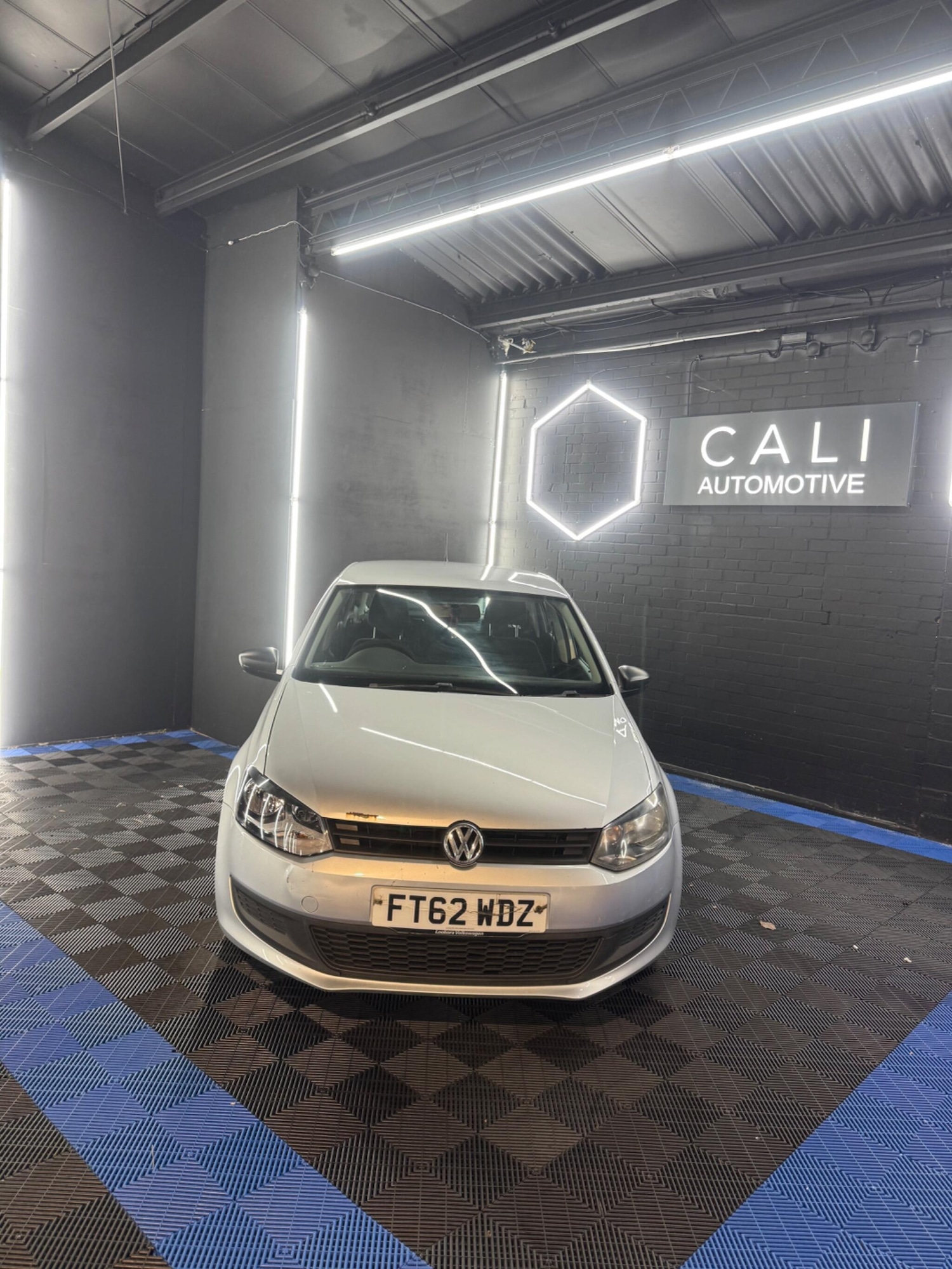 Used Volkswagen Polo 2013 for sale - 76866093: Photo 3