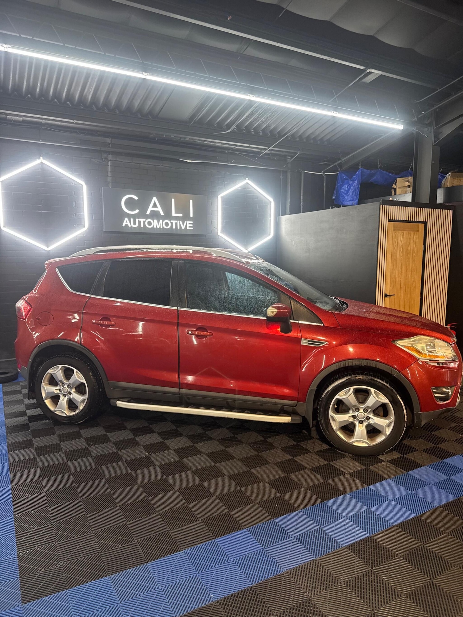 Used Ford Kuga 2009 for sale - 77908997: Photo 16