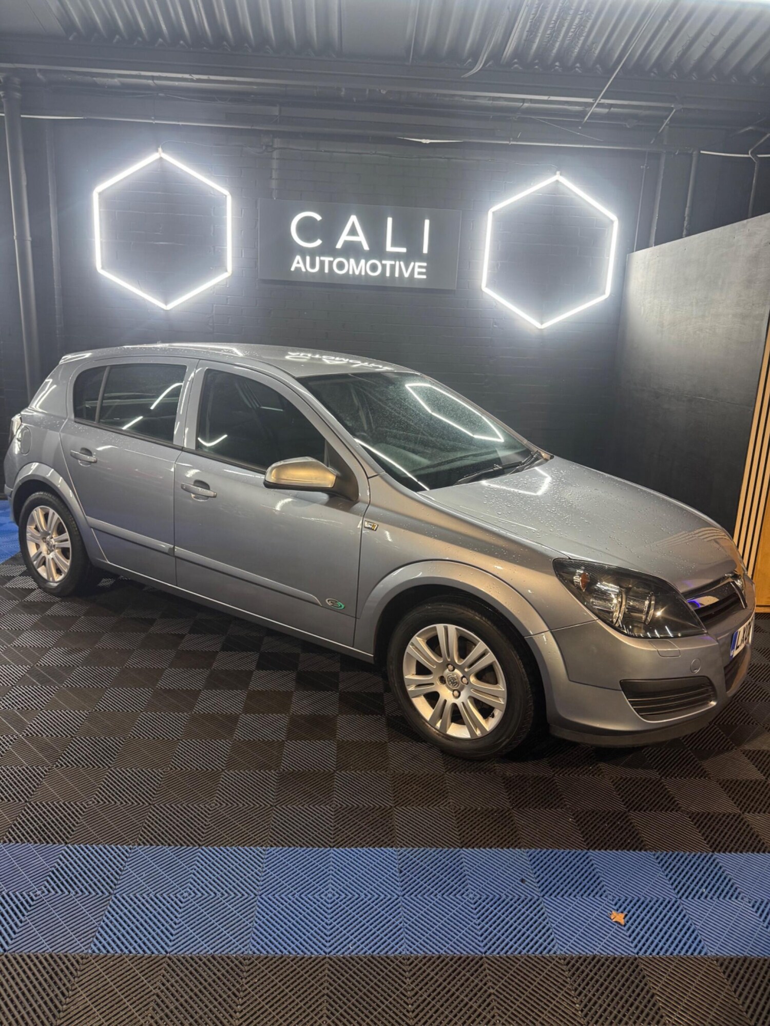 Used Vauxhall Astra 2006 for sale - 77598084: Photo 2