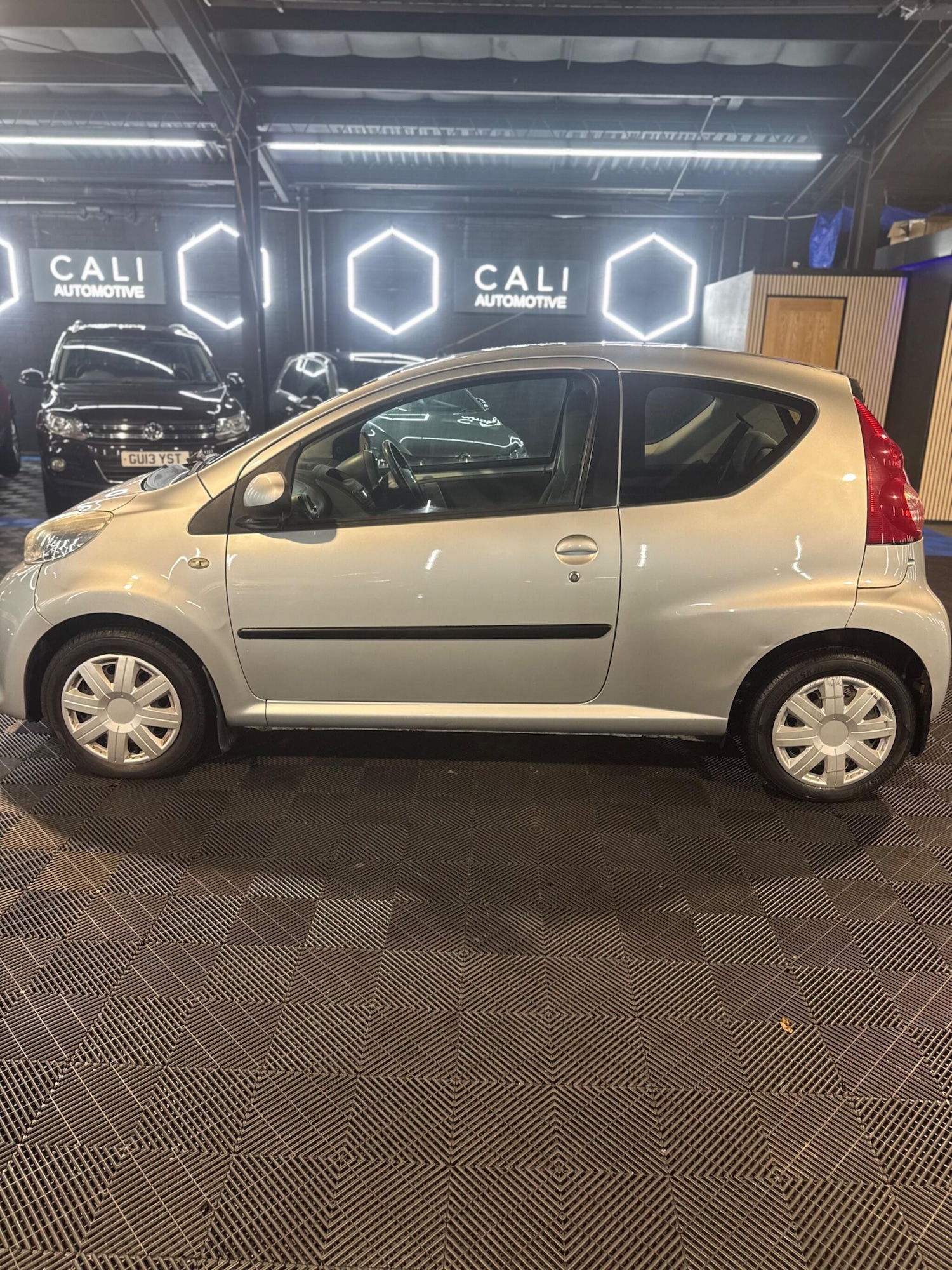 Used Peugeot 107 2008 for sale - 77478602: Photo 5