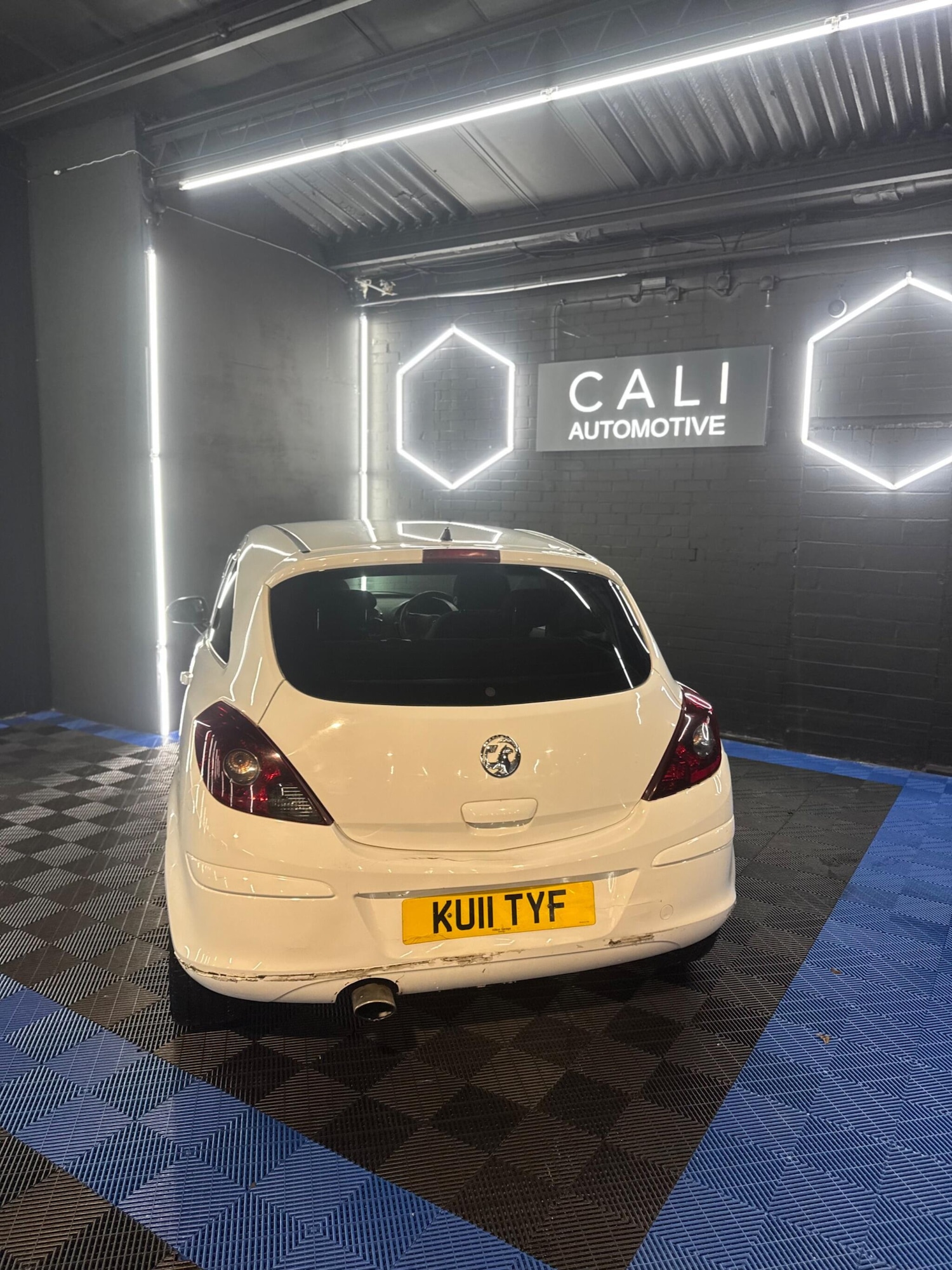 Used Vauxhall Corsa 2011 for sale - 77191707: Photo 13