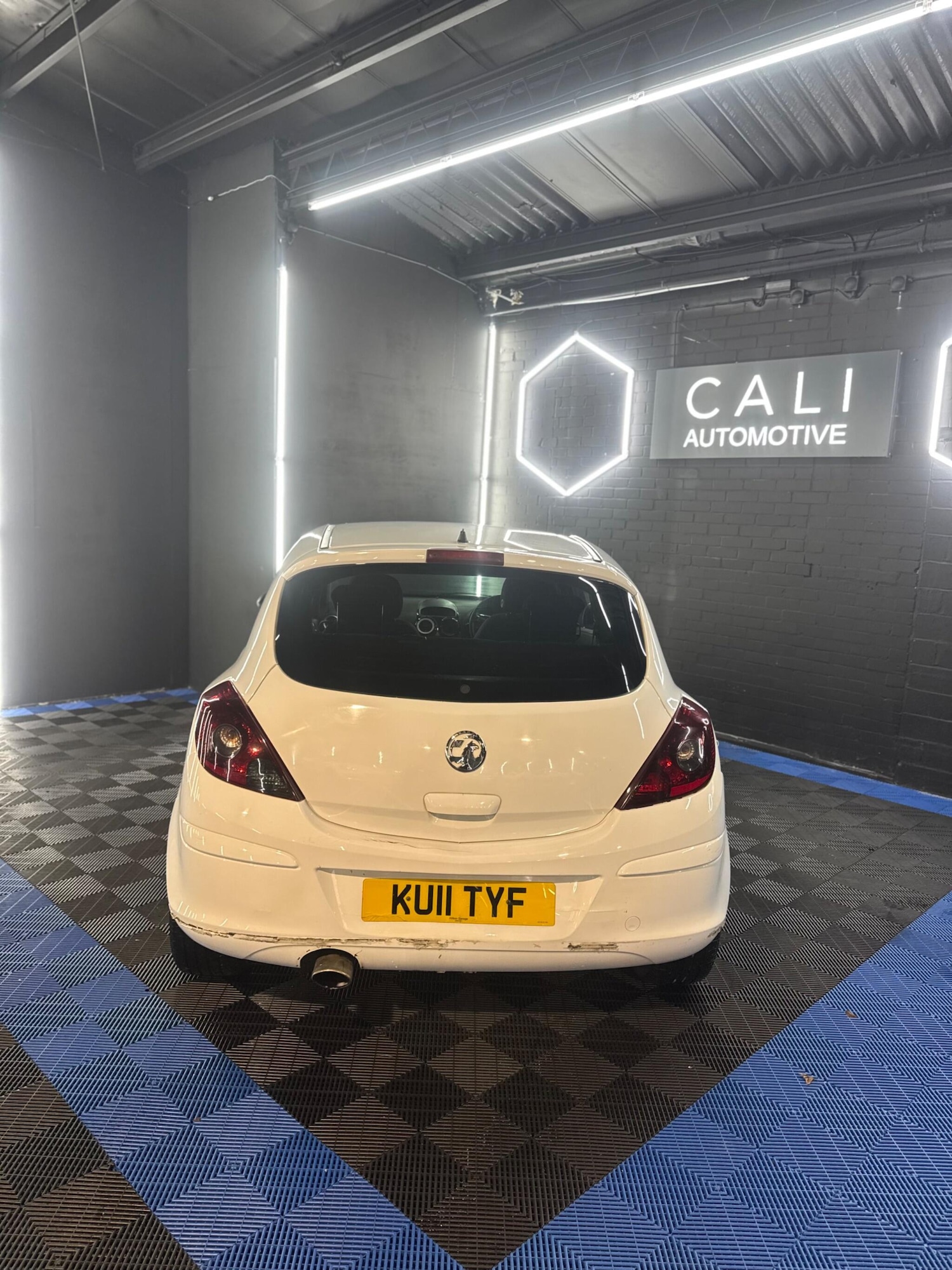 Used Vauxhall Corsa 2011 for sale - 77191707: Photo 14