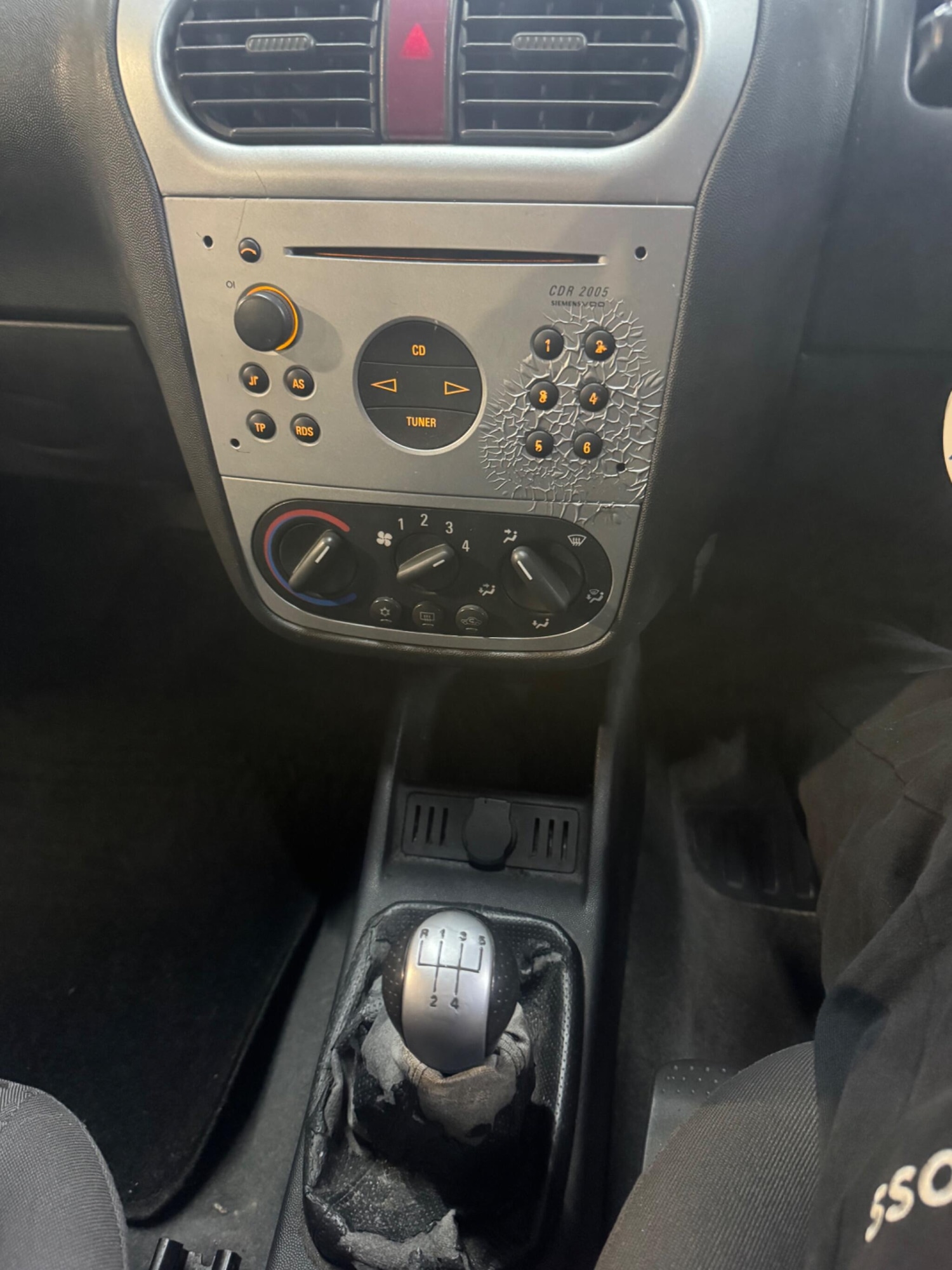 Used Vauxhall Corsa 2004 for sale - 77853191: Photo 14