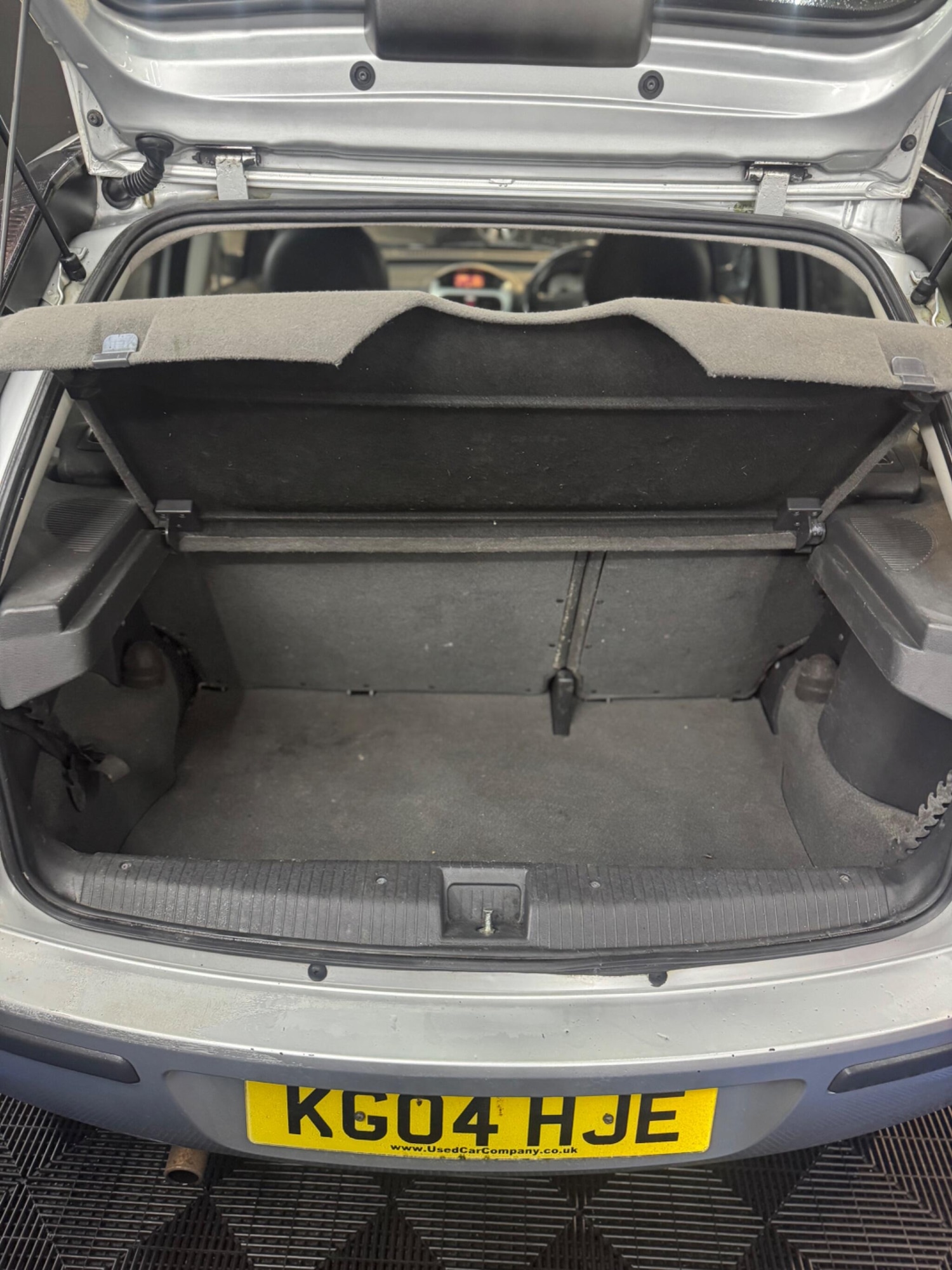 Used Vauxhall Corsa 2004 for sale - 77853191: Photo 25