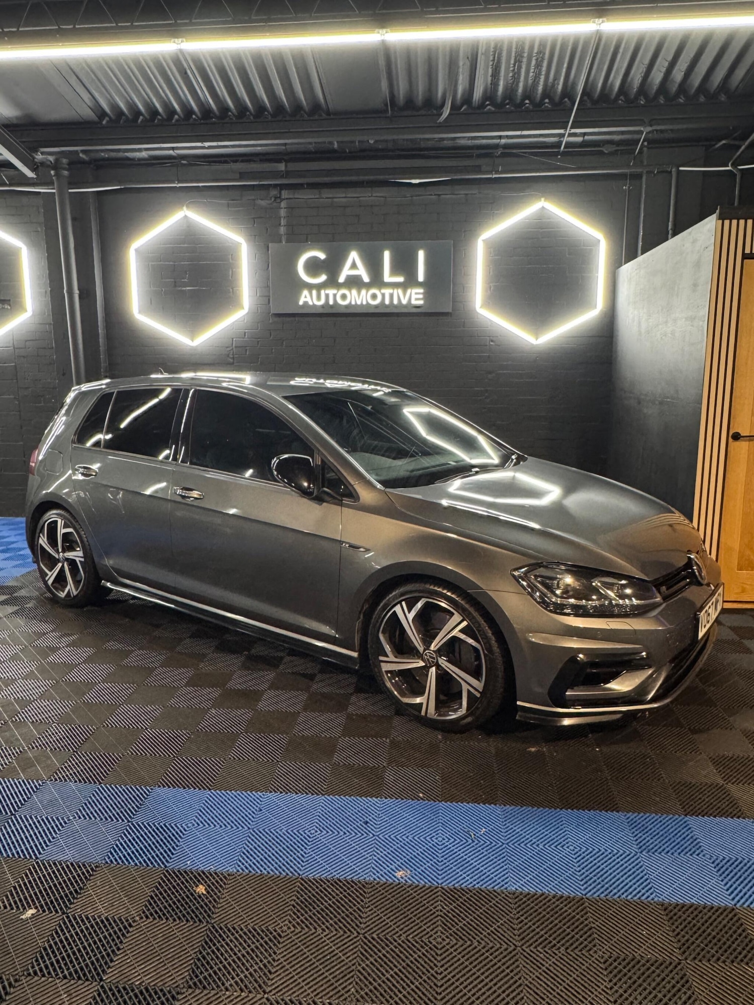 Used Volkswagen Golf 2017 for sale - 78046951: Photo 28