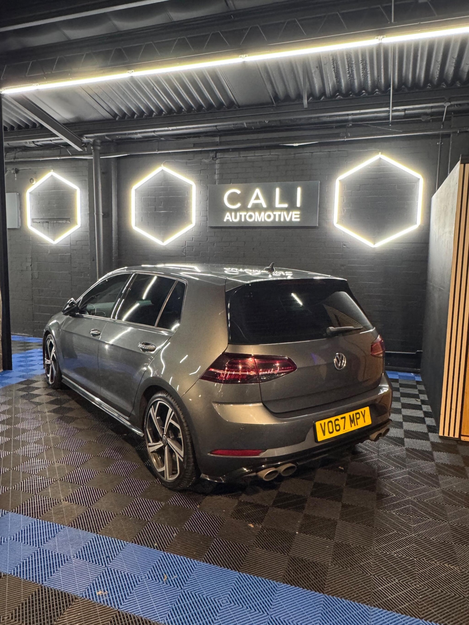 Used Volkswagen Golf 2017 for sale - 78046951: Photo 8