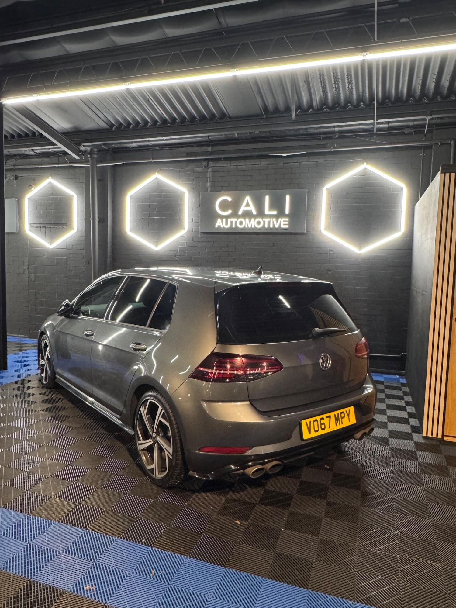 Used Volkswagen Golf 2017 for sale - 78046951: Photo 9